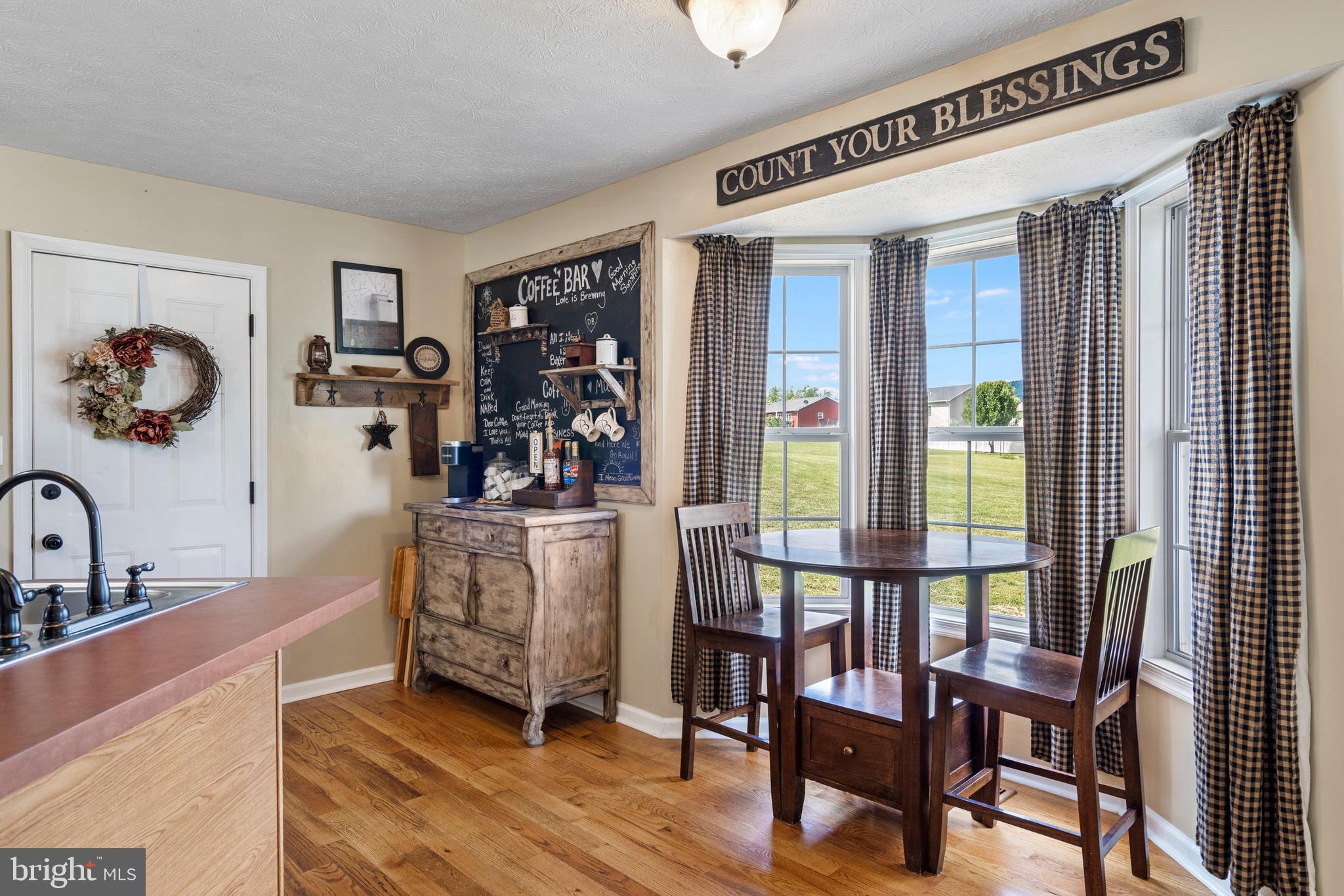 PEBBLE RIDGE - Residential