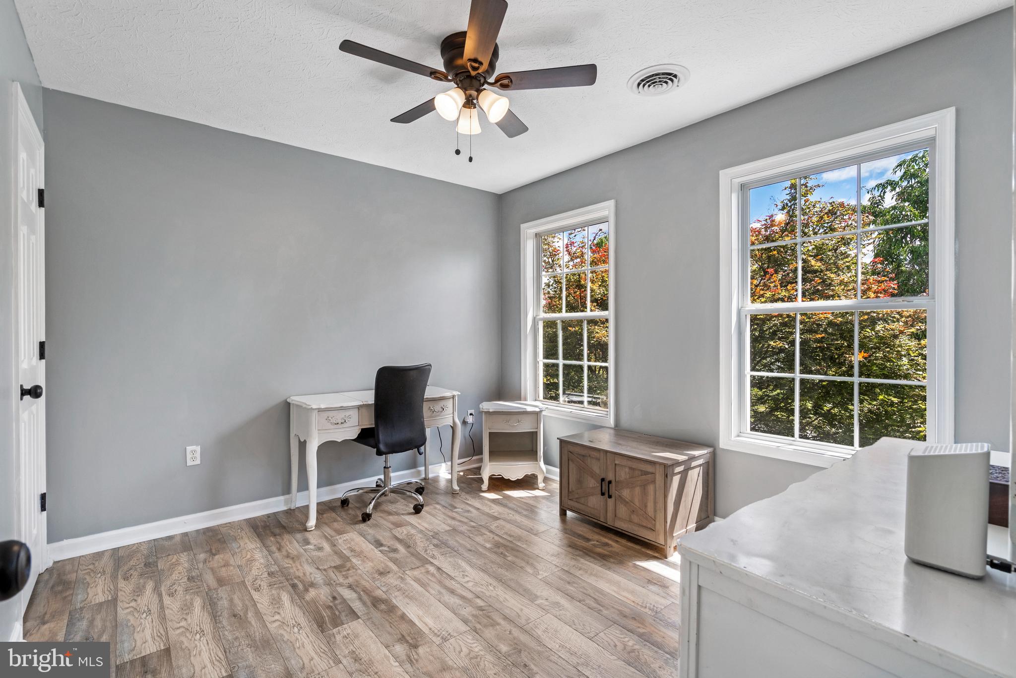 PEBBLE RIDGE - Residential