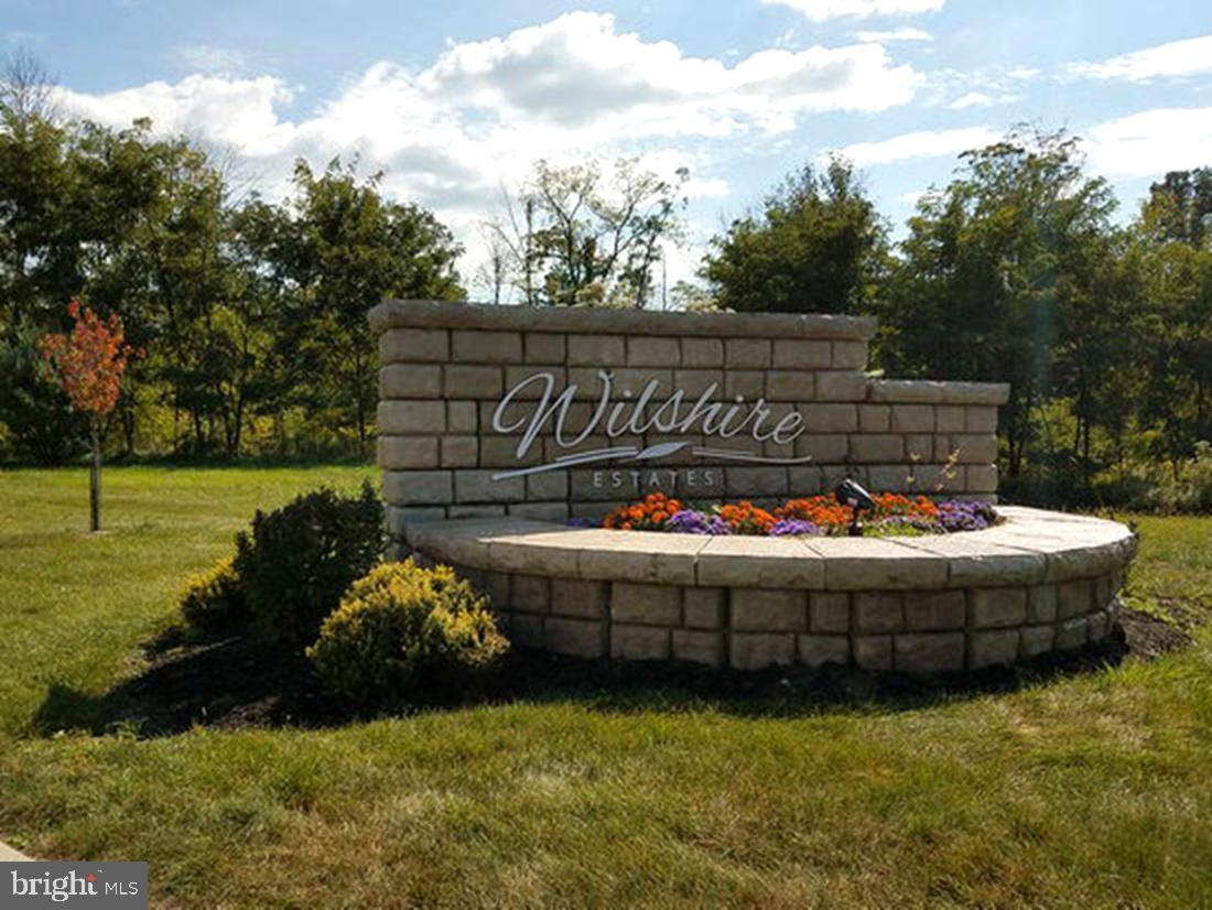 WILSHIRE ESTATES - Residential