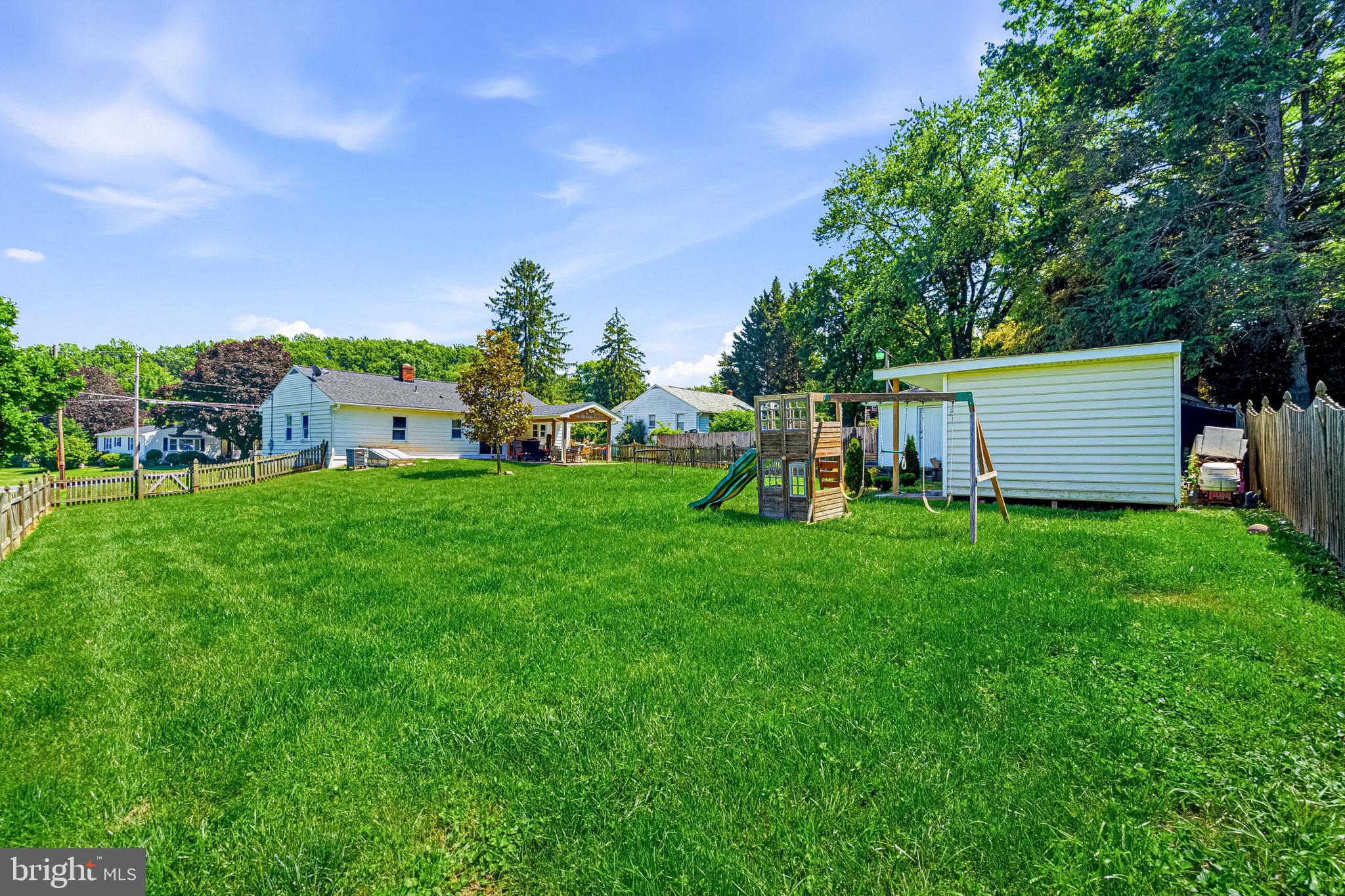 LEWISTOWN - Residential