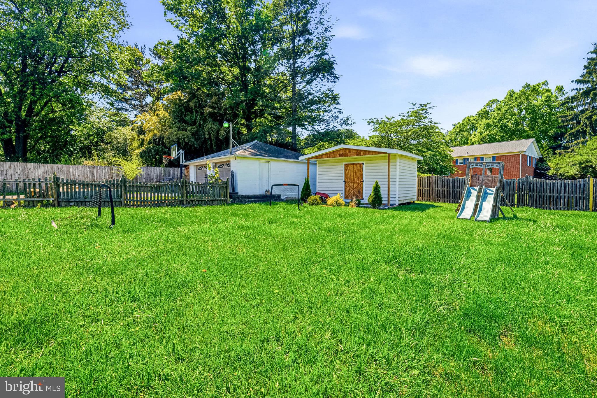 LEWISTOWN - Residential