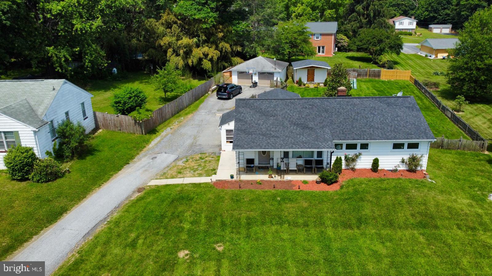 LEWISTOWN - Residential