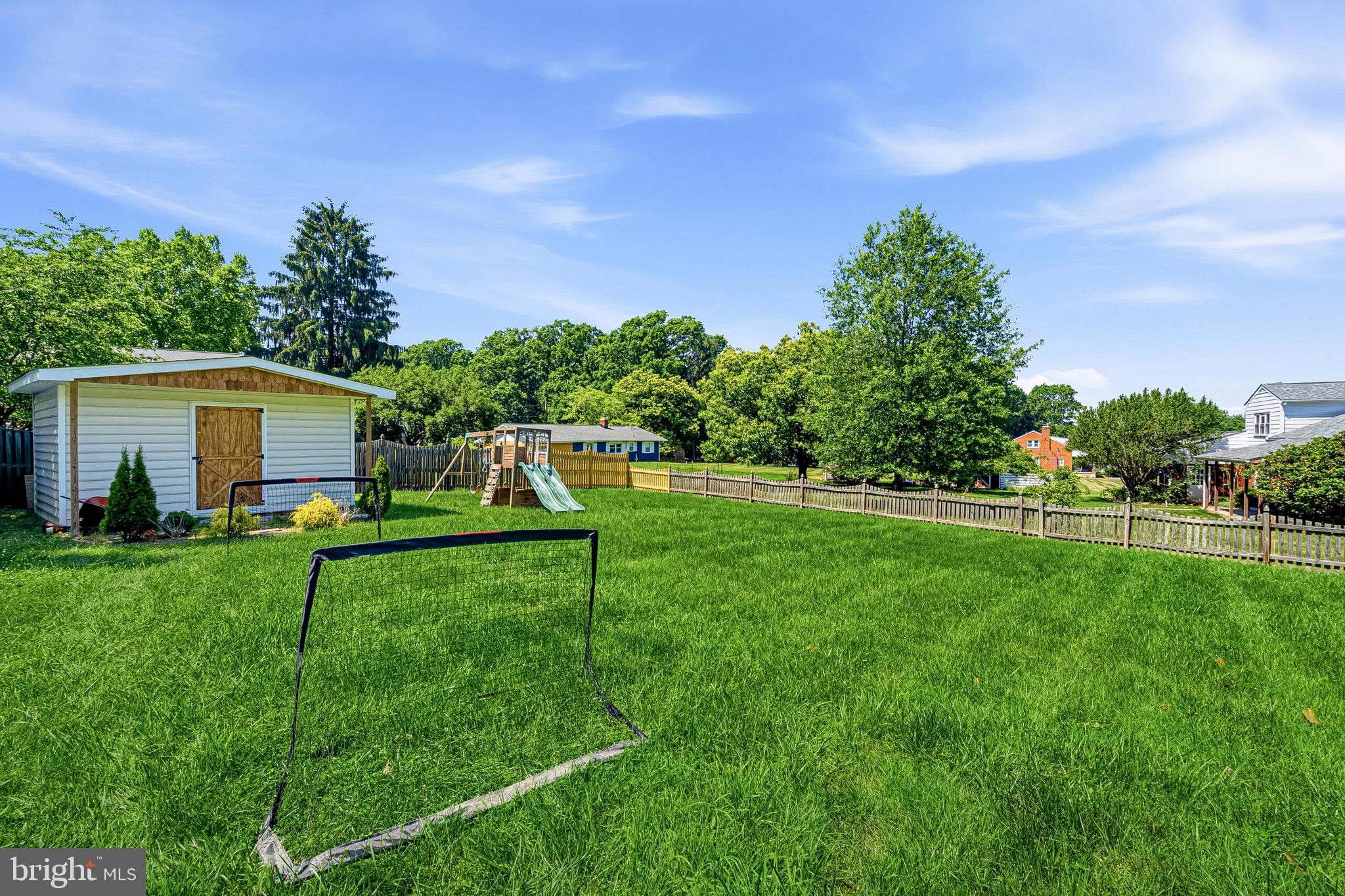 LEWISTOWN - Residential