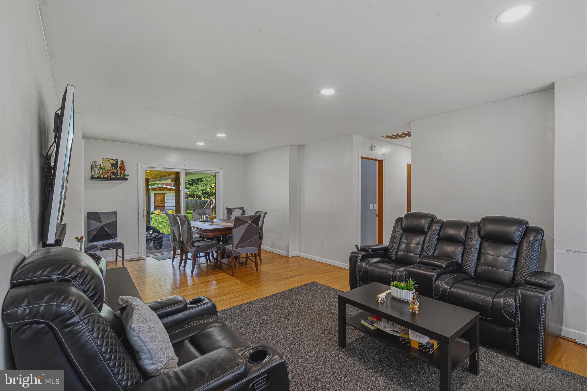 LEWISTOWN - Residential