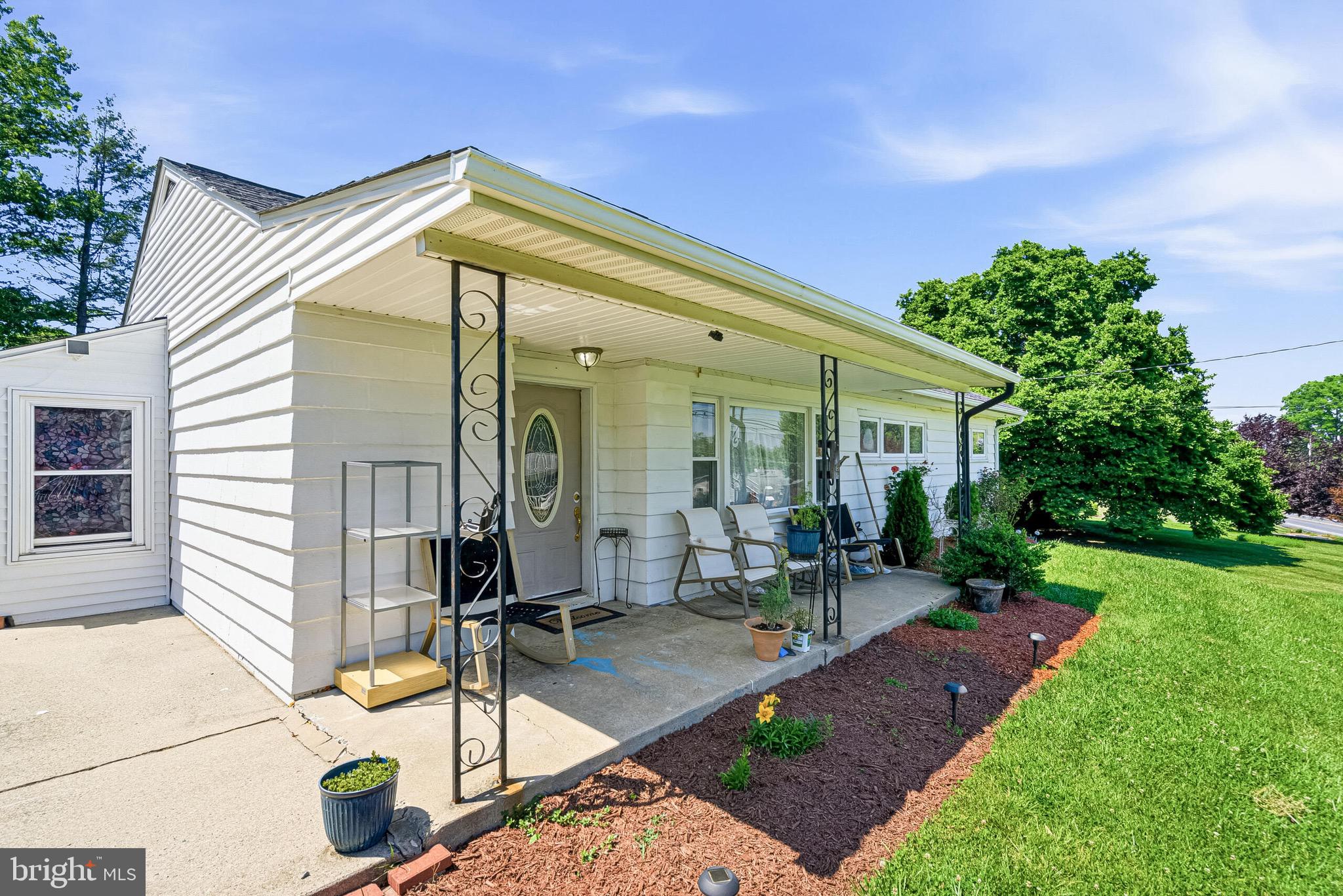 LEWISTOWN - Residential