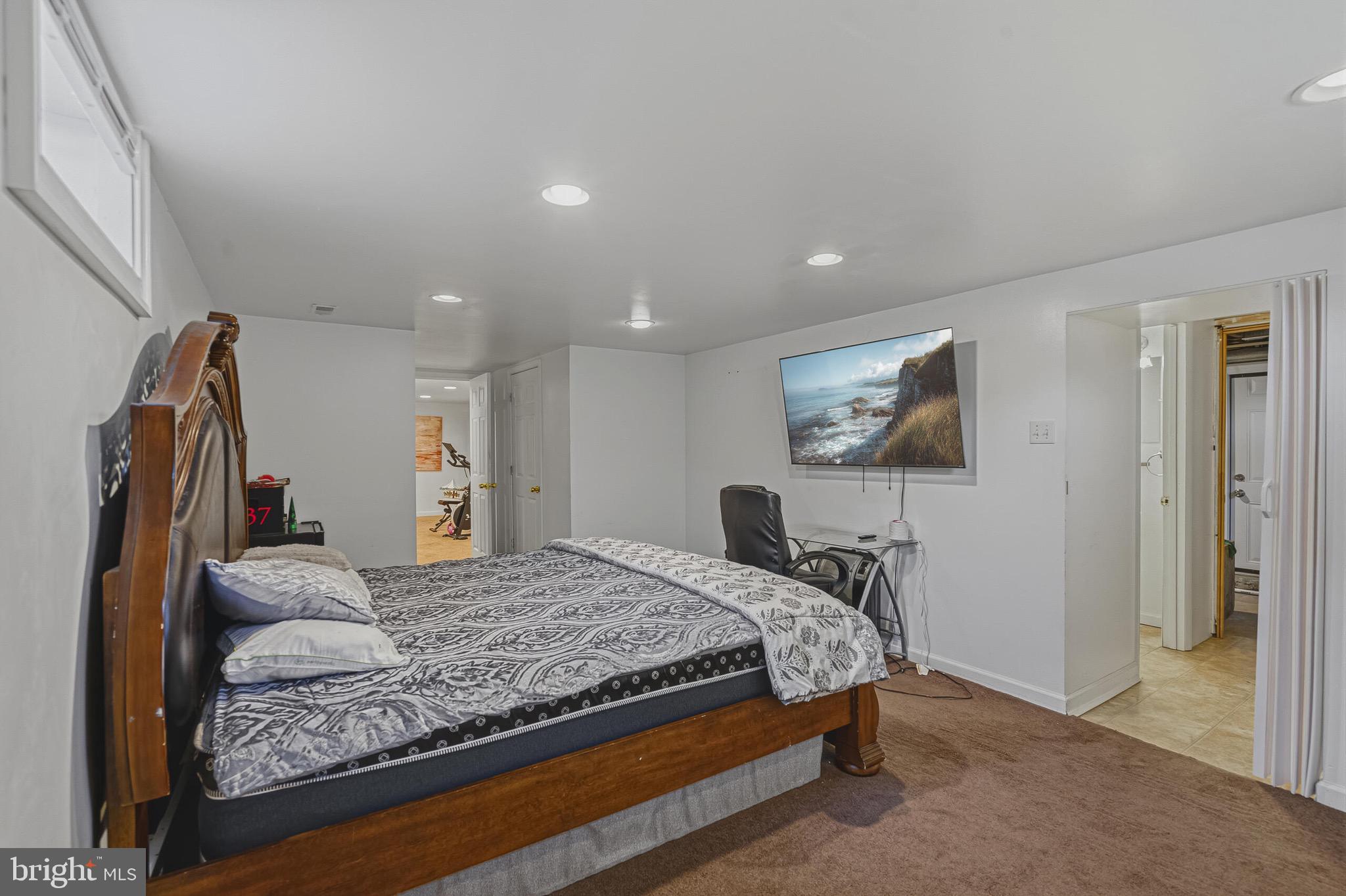 LEWISTOWN - Residential