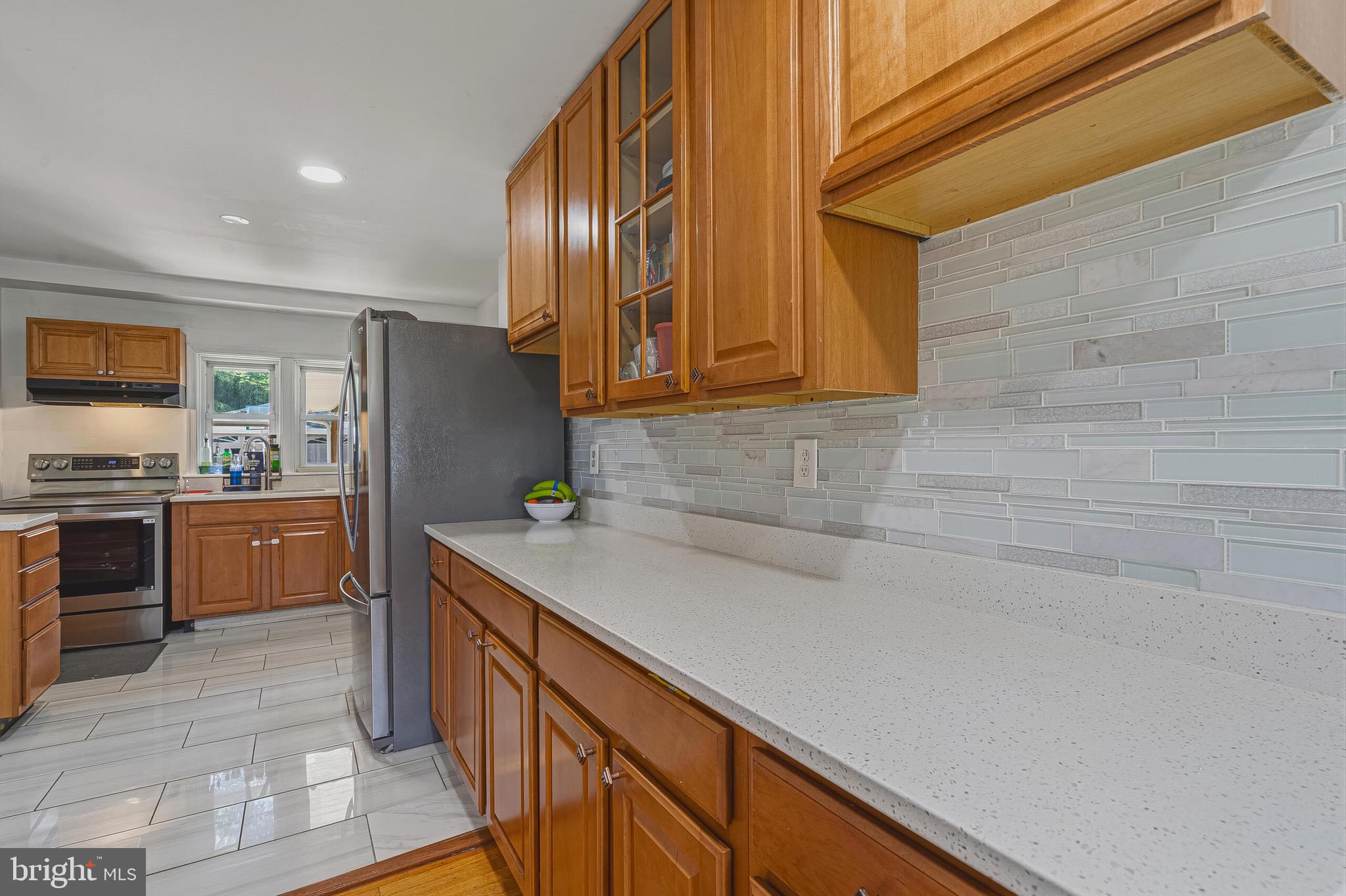 LEWISTOWN - Residential
