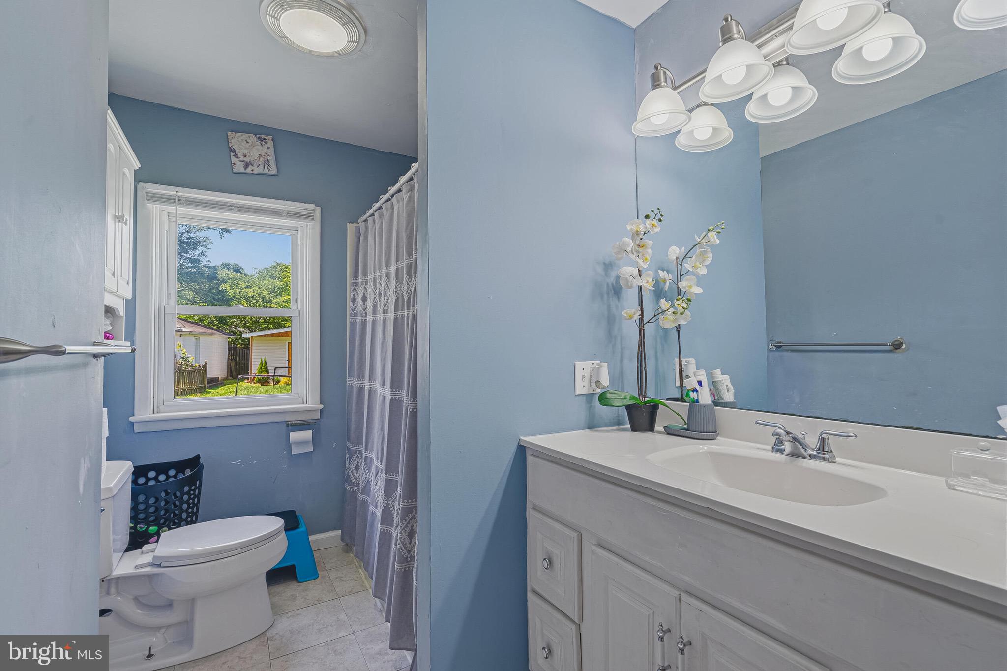 LEWISTOWN - Residential