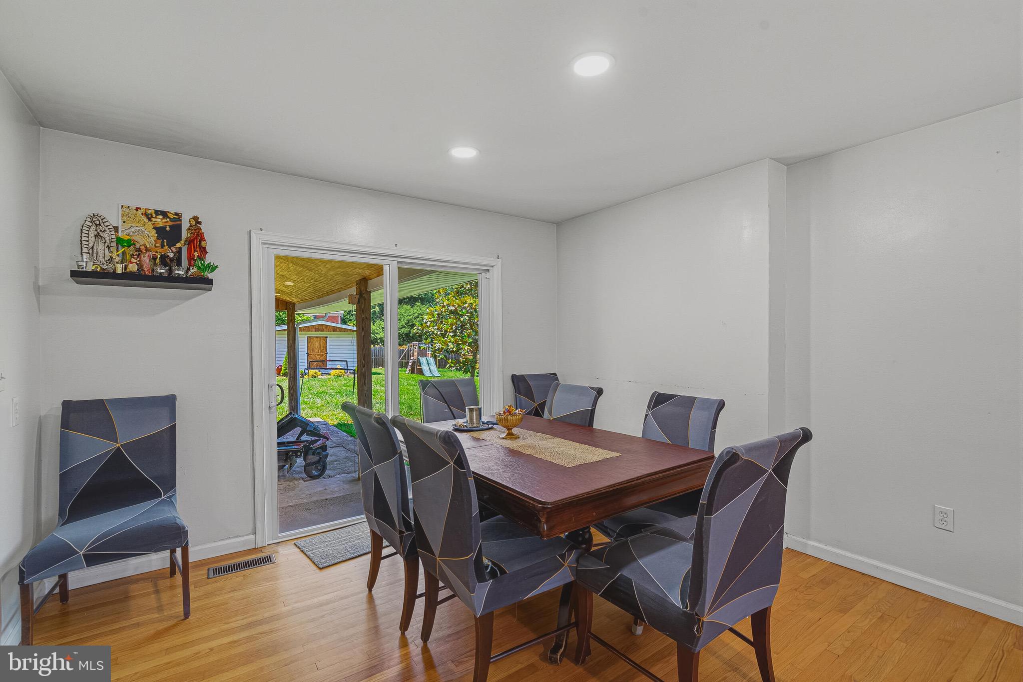 LEWISTOWN - Residential