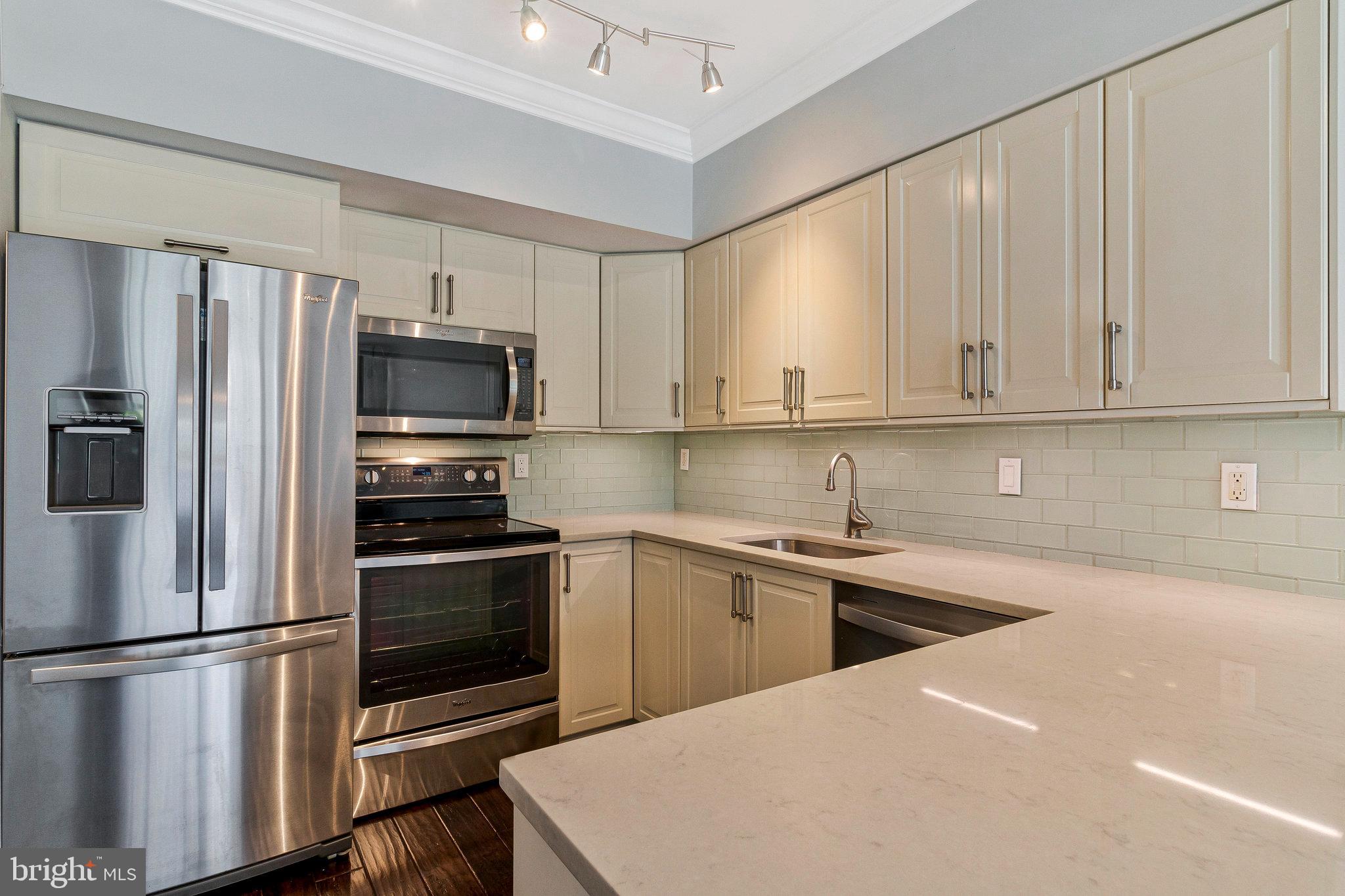 EASTVIEW AT BALLSTON METRO - Residential Lease