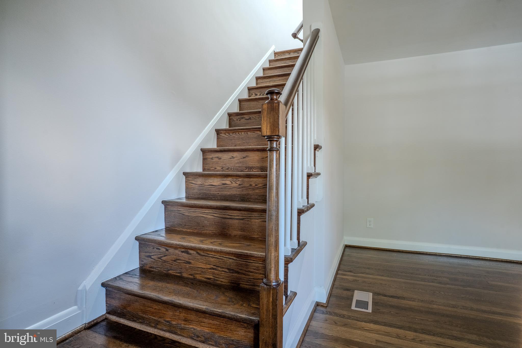 RAMBLEWOOD - Residential