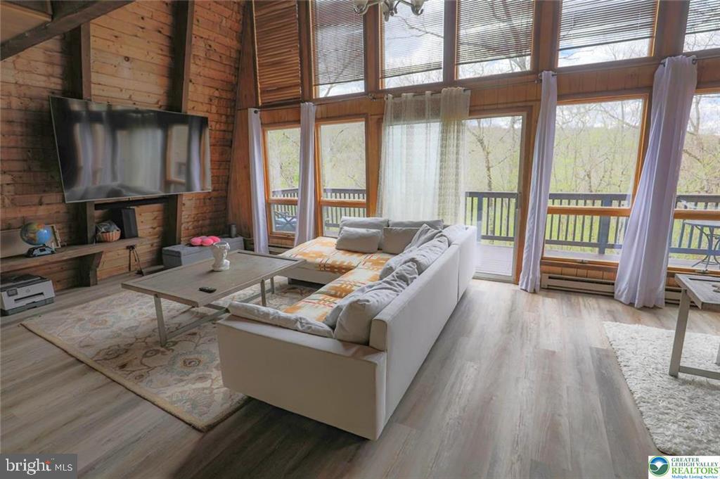 WINONA LAKES - Residential