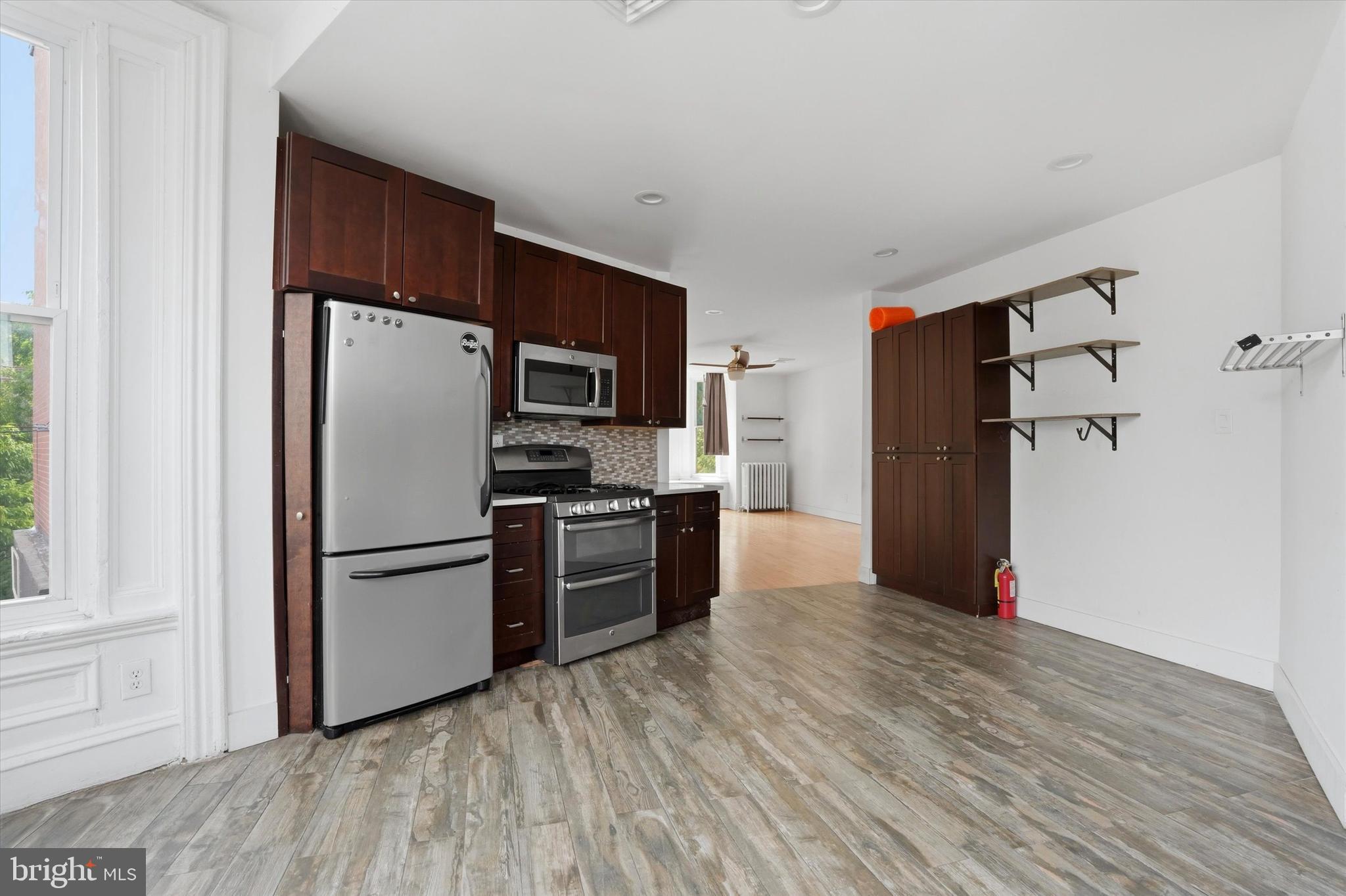 PASSYUNK SQUARE - Residential