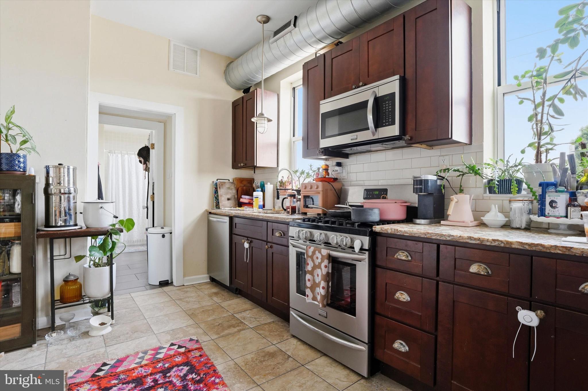 PASSYUNK SQUARE - Residential