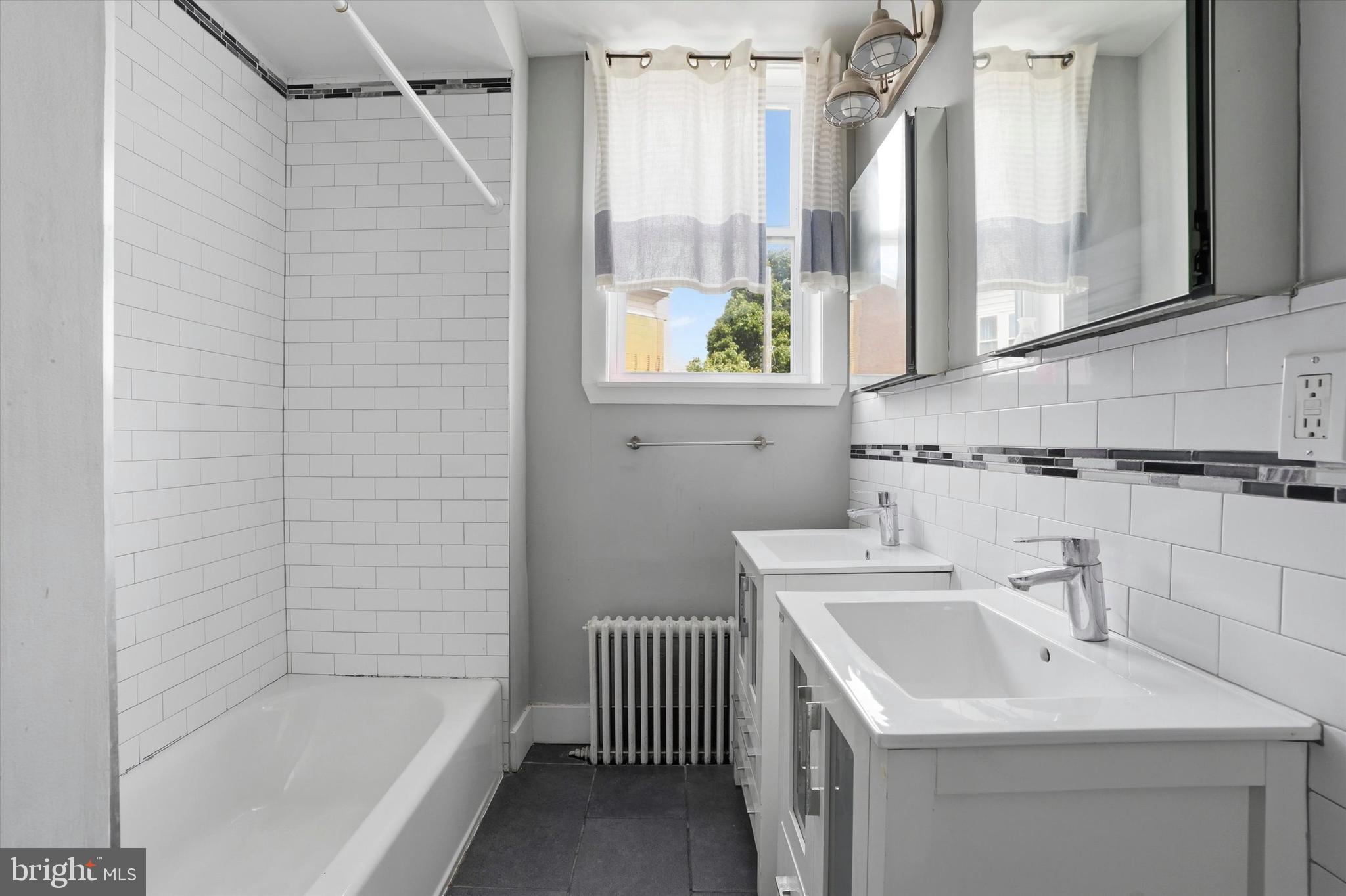 PASSYUNK SQUARE - Residential