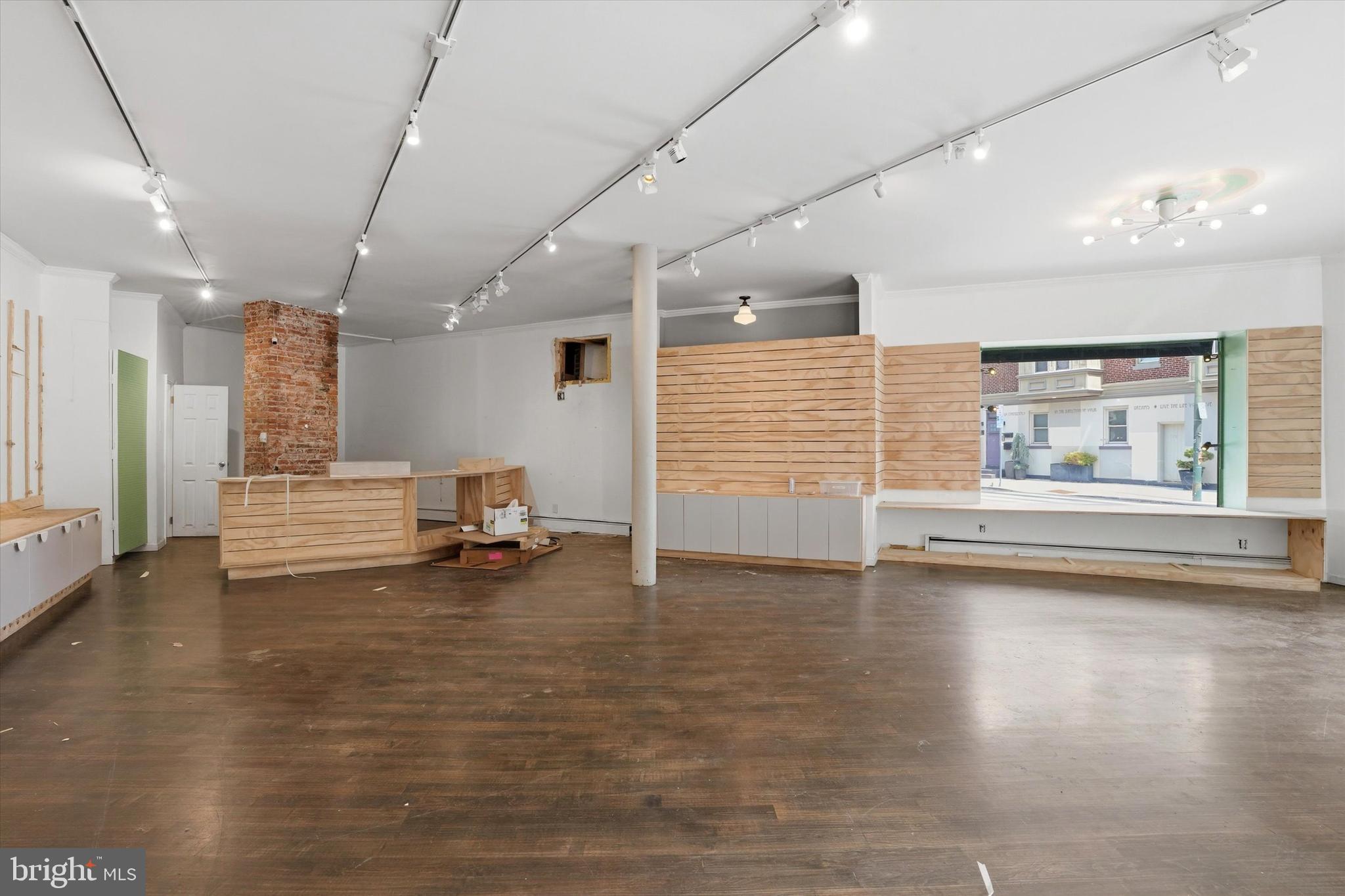 PASSYUNK SQUARE - Residential