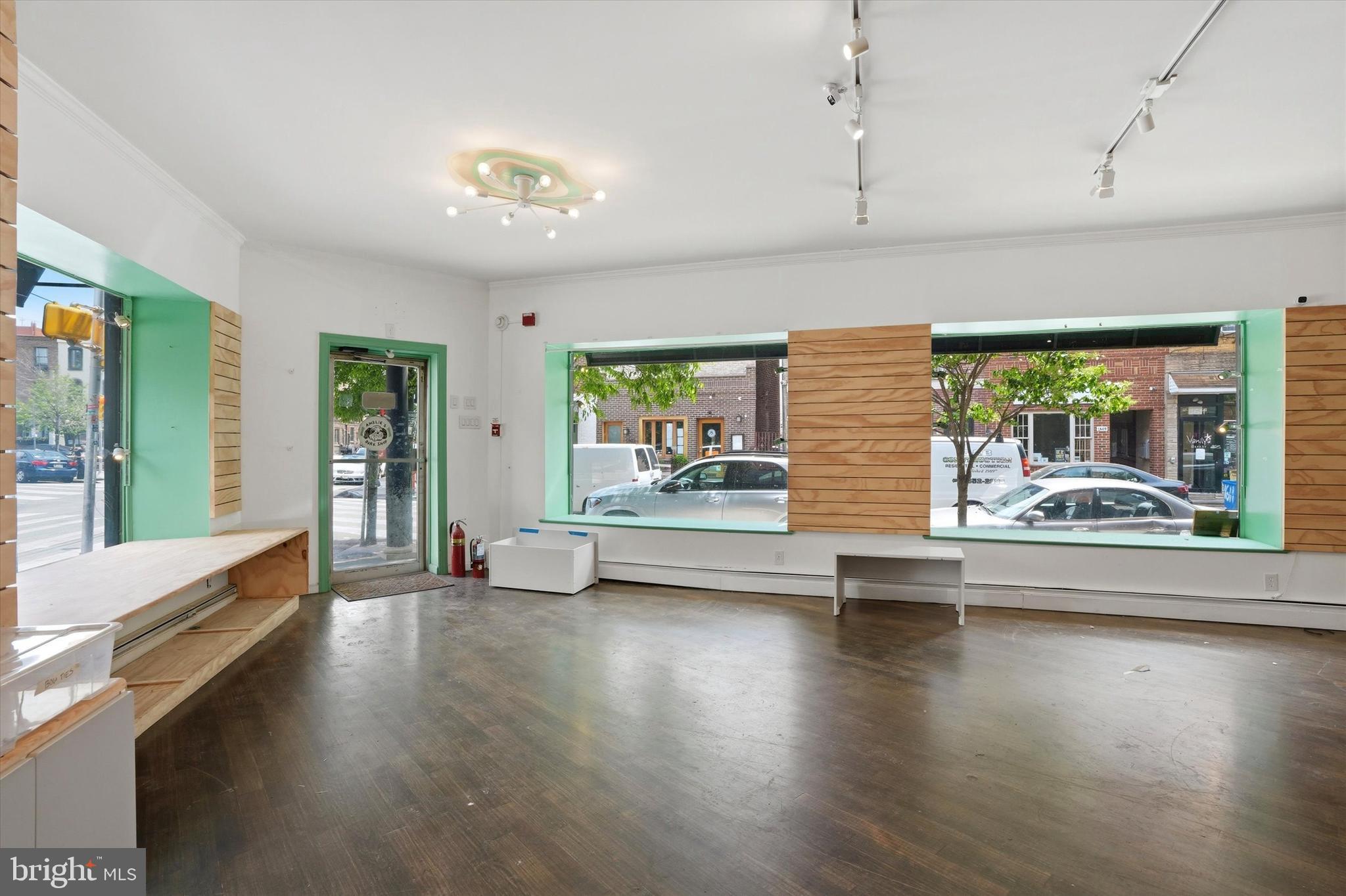 PASSYUNK SQUARE - Residential