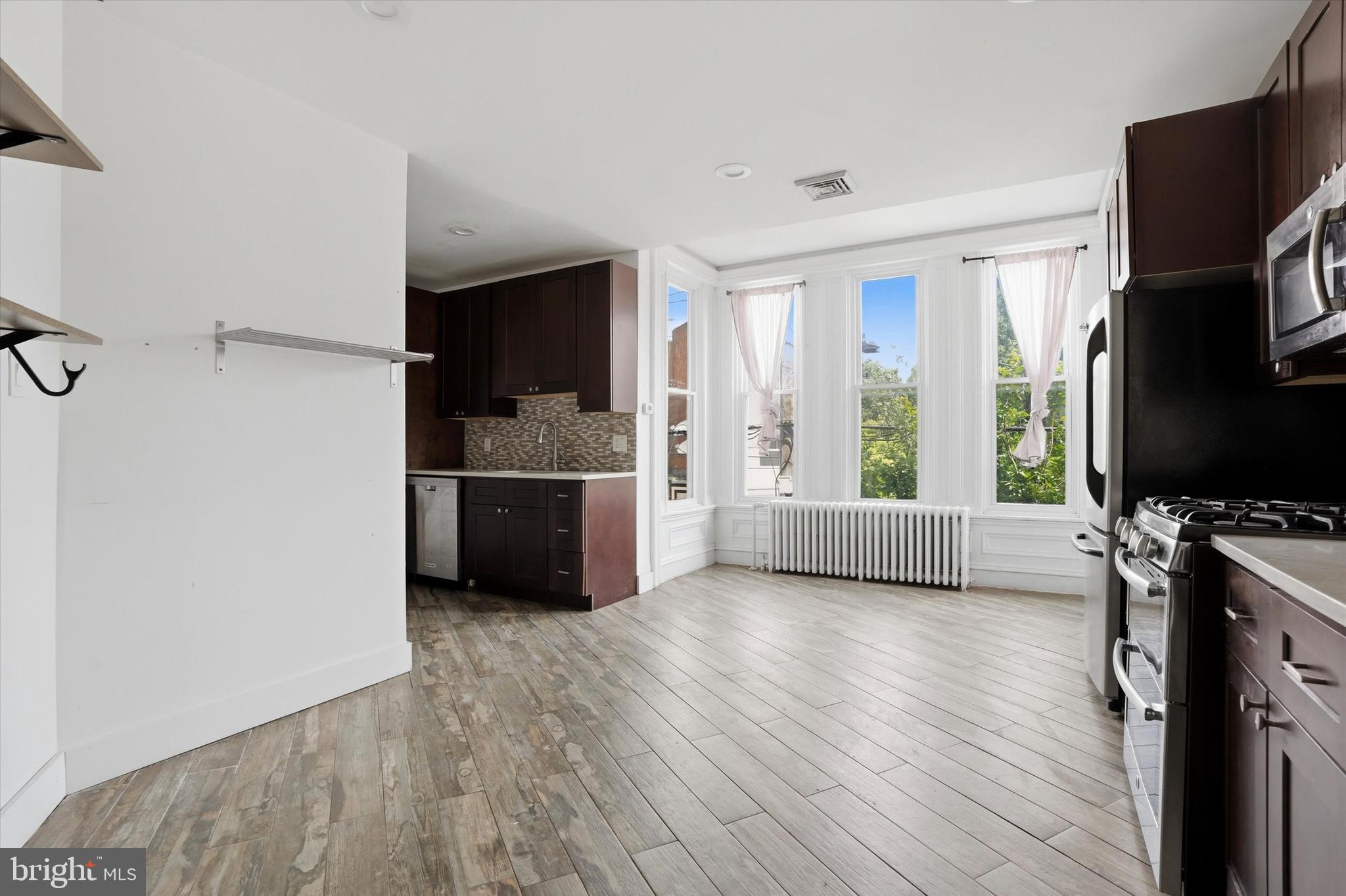 PASSYUNK SQUARE - Residential