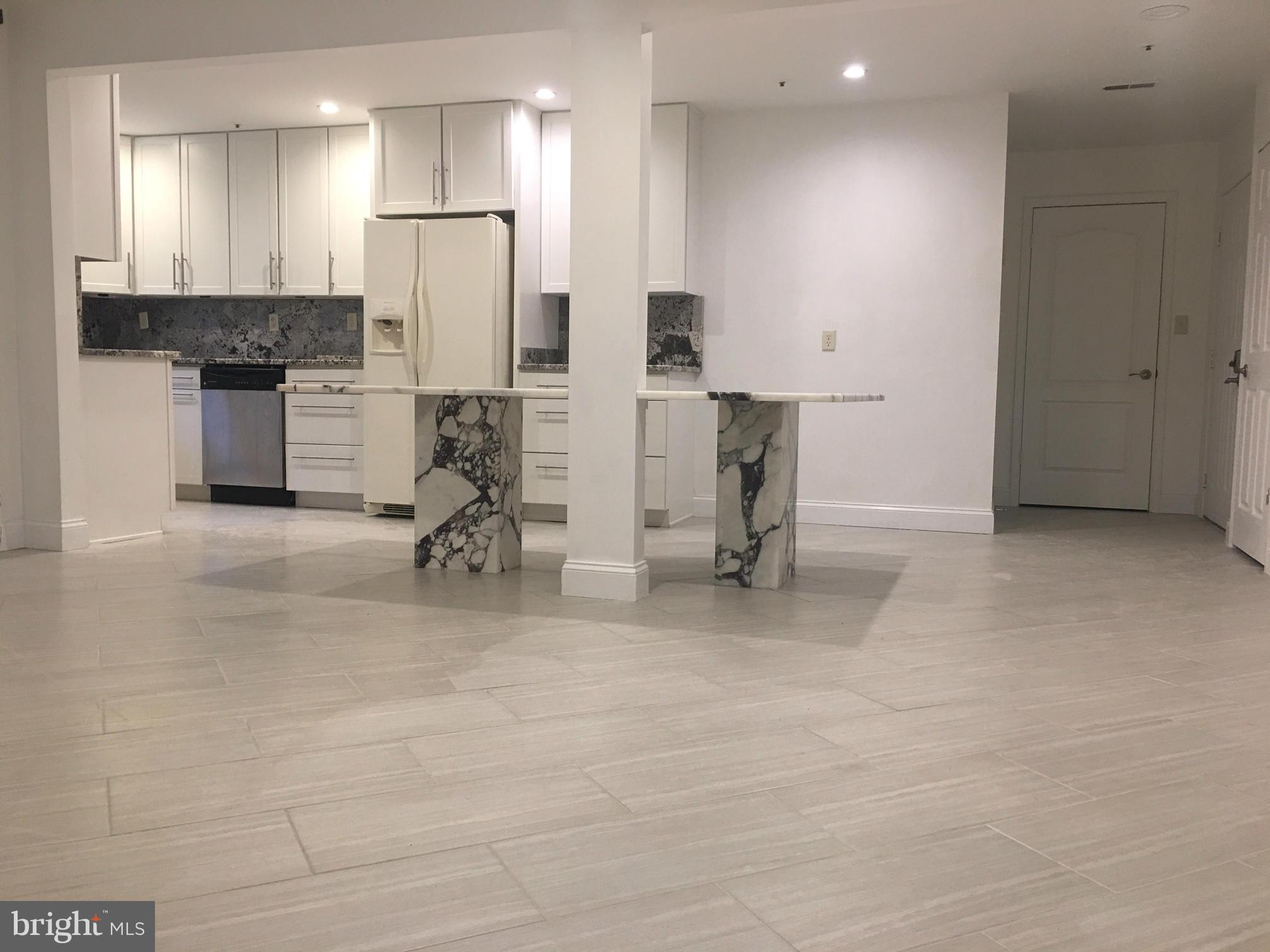 welcome to this amazing 3 Bedroom 2 Bath condo renovated and ready to move in, enjoy the Pool, and close proximity to shoppig in Ellicott City, Close to MD-100, I-95, US-29 and major highways to get to Baltimore and Washington DC.