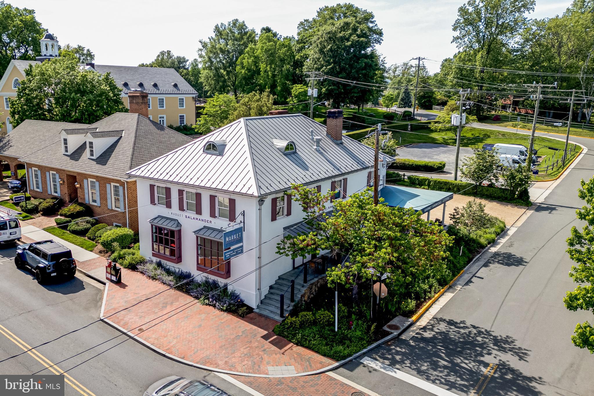 MIDDLEBURG - Commercial Sale