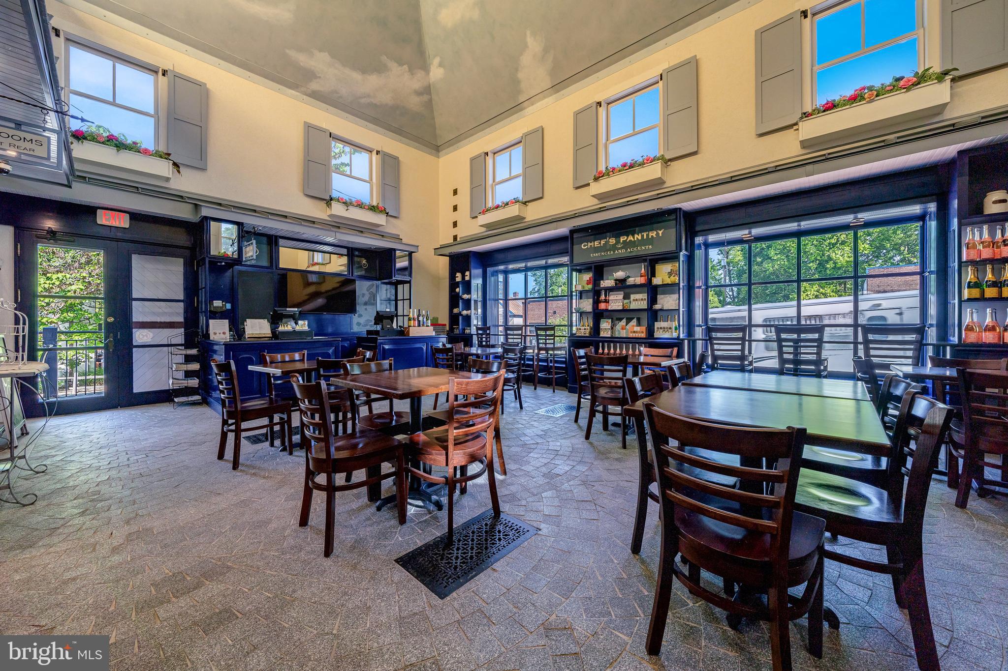 MIDDLEBURG - Commercial Sale