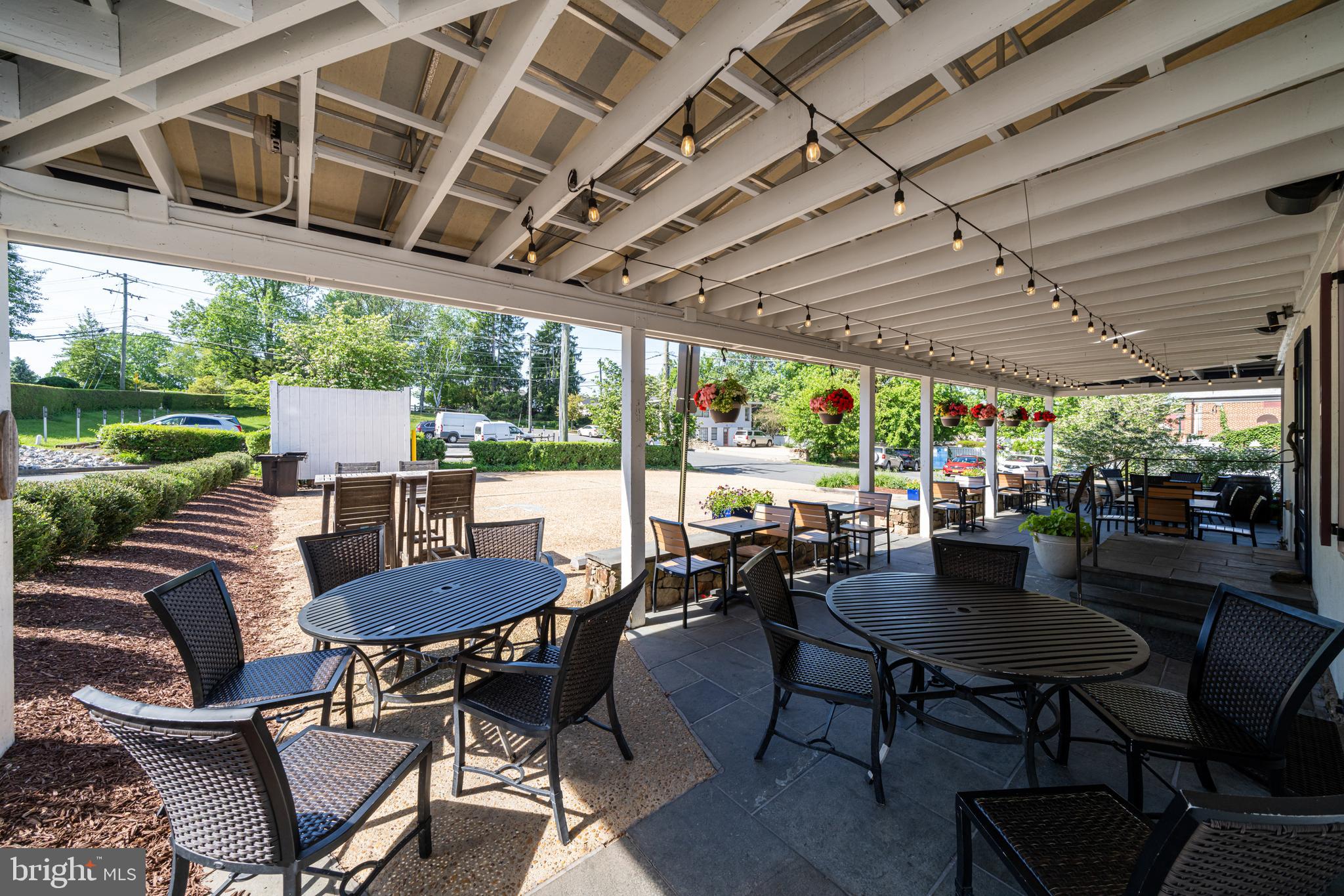 MIDDLEBURG - Commercial Sale