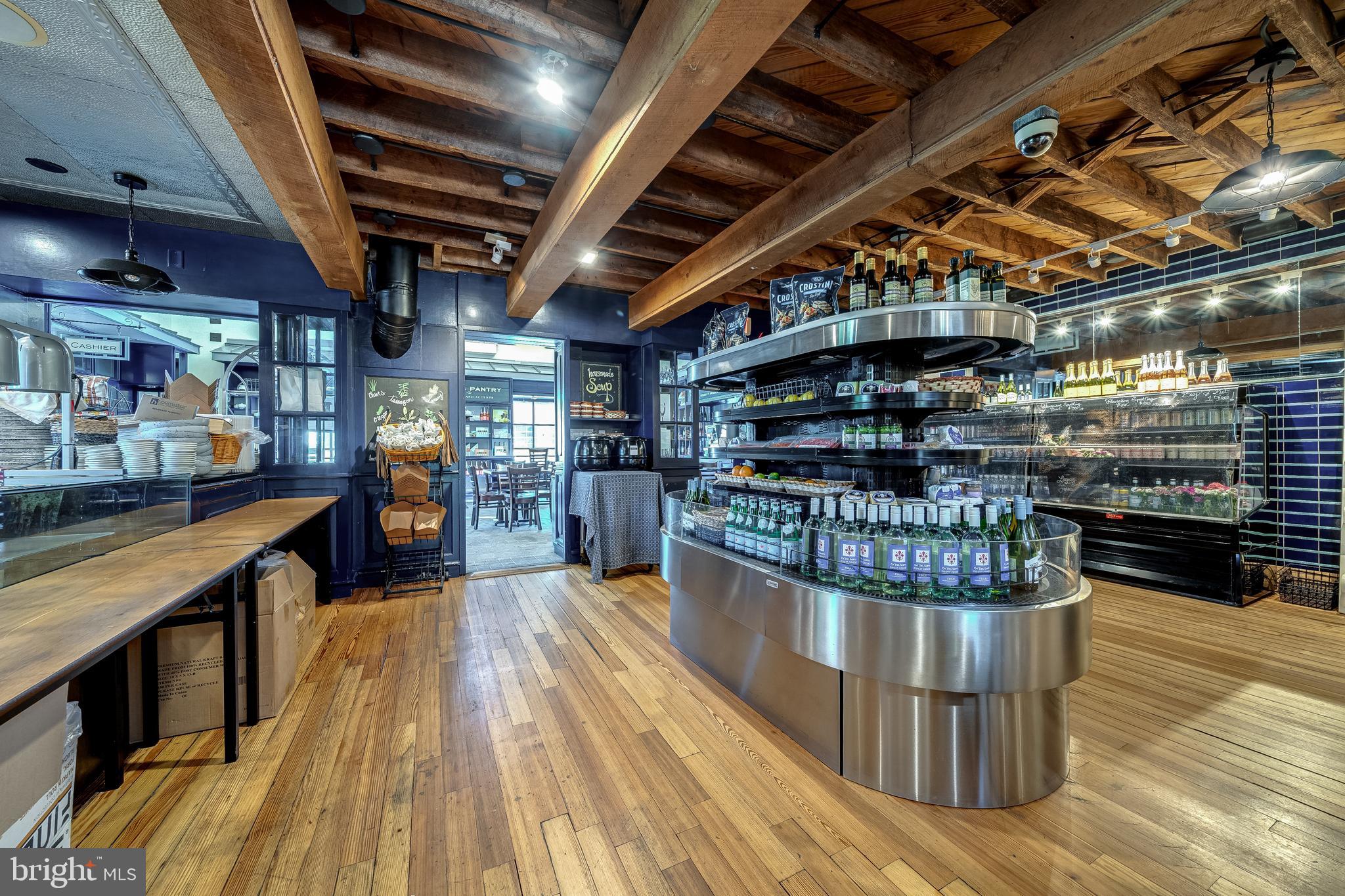 MIDDLEBURG - Commercial Sale