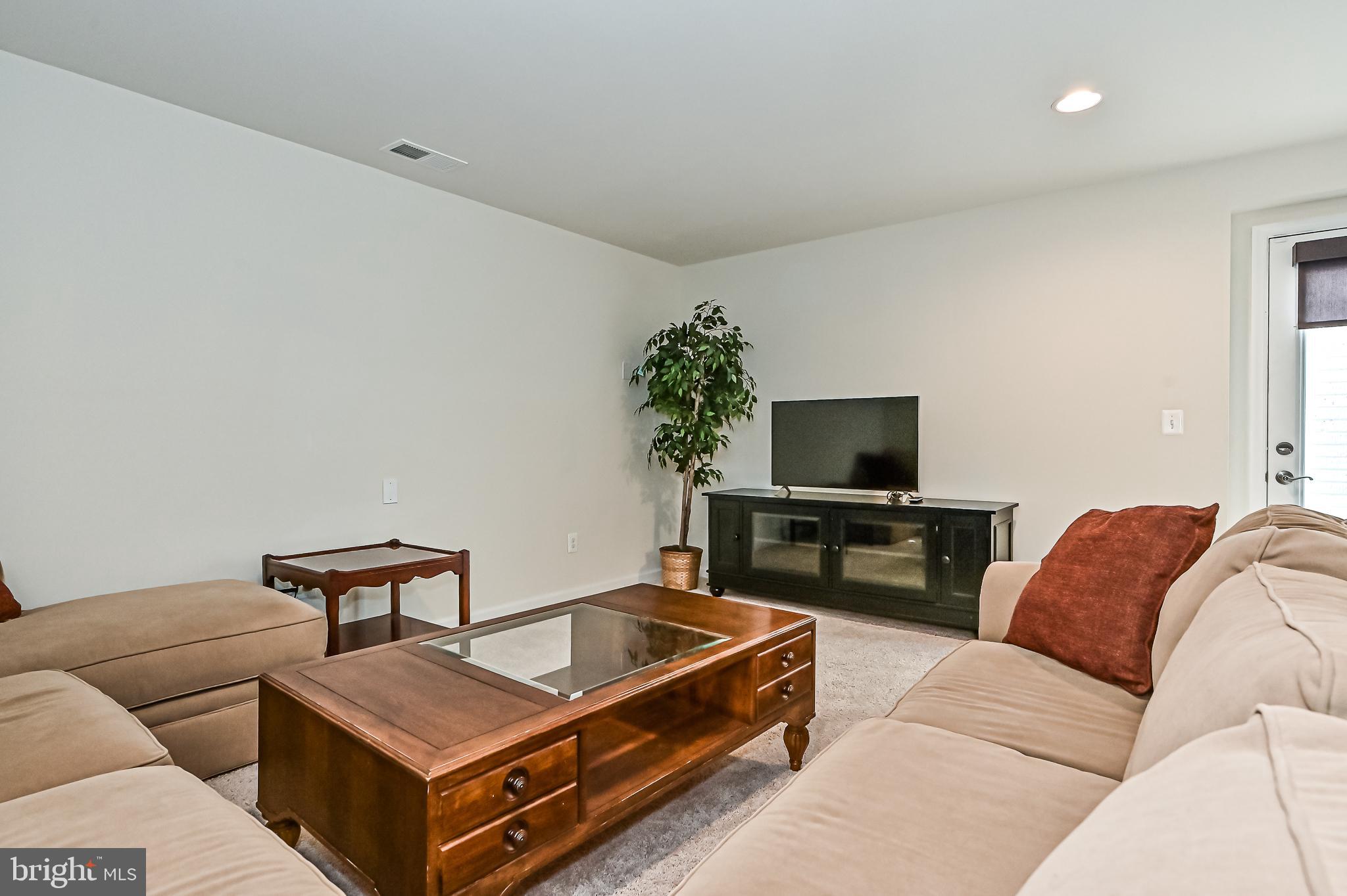BRAMBLETON - Residential Lease