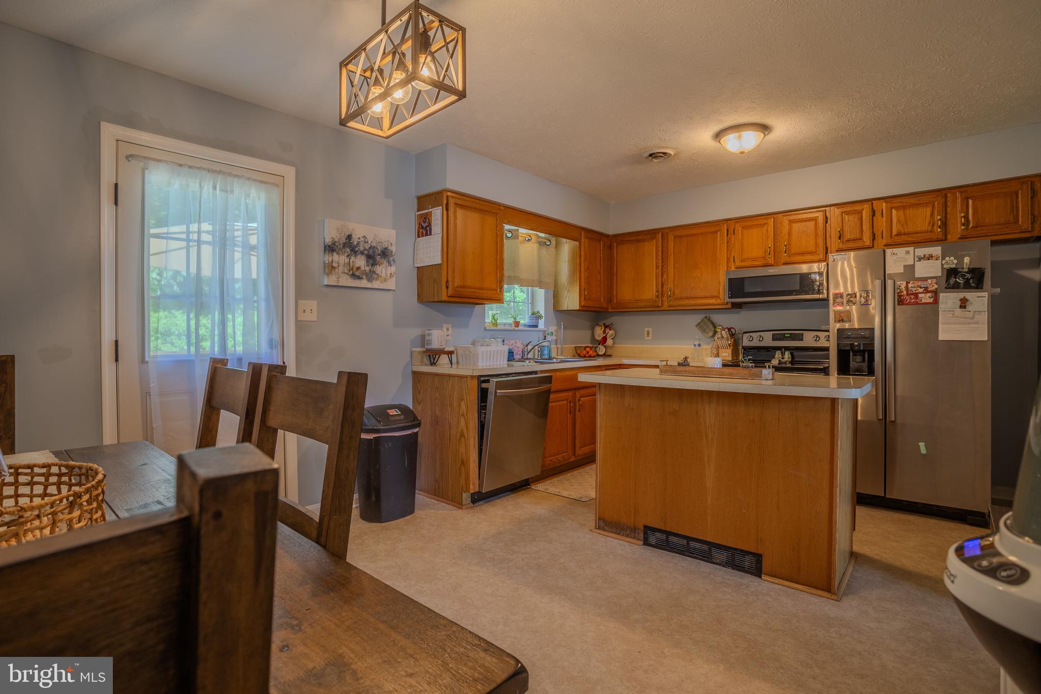 PIKEVIEW ACRES WEST - Residential