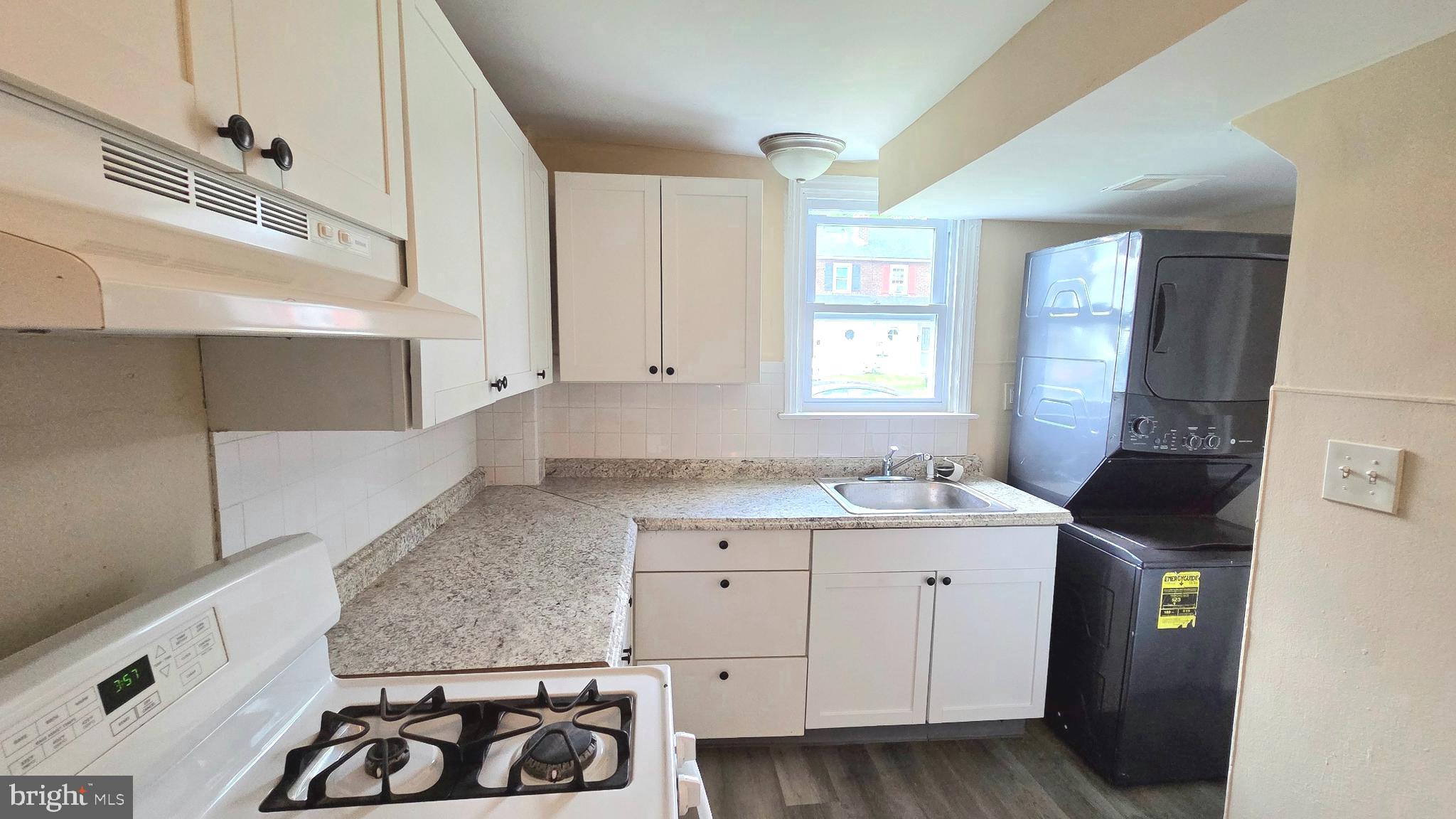 EDGEMOOR GARDENS - Residential