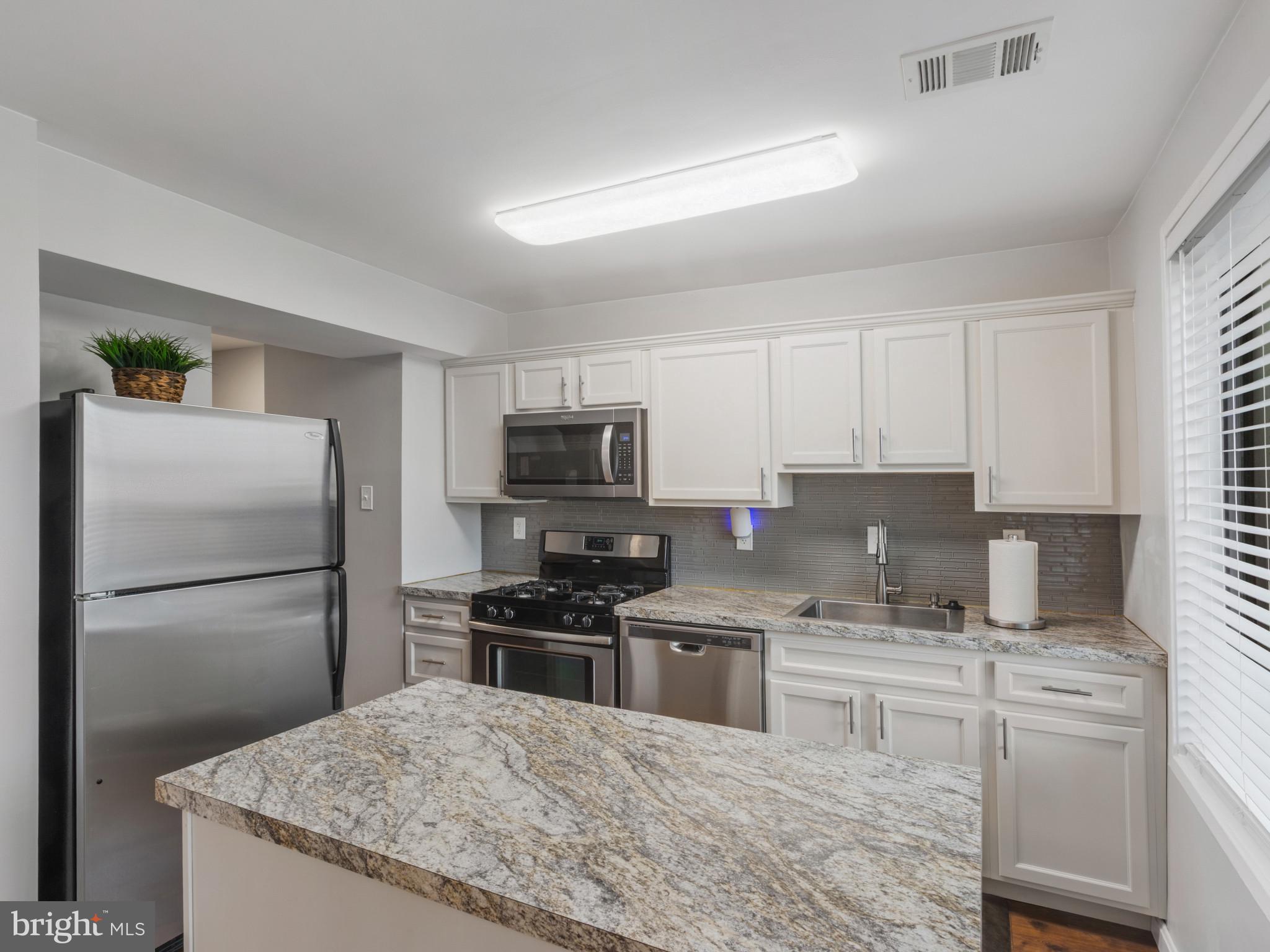 OAKLAND MILLS - Residential