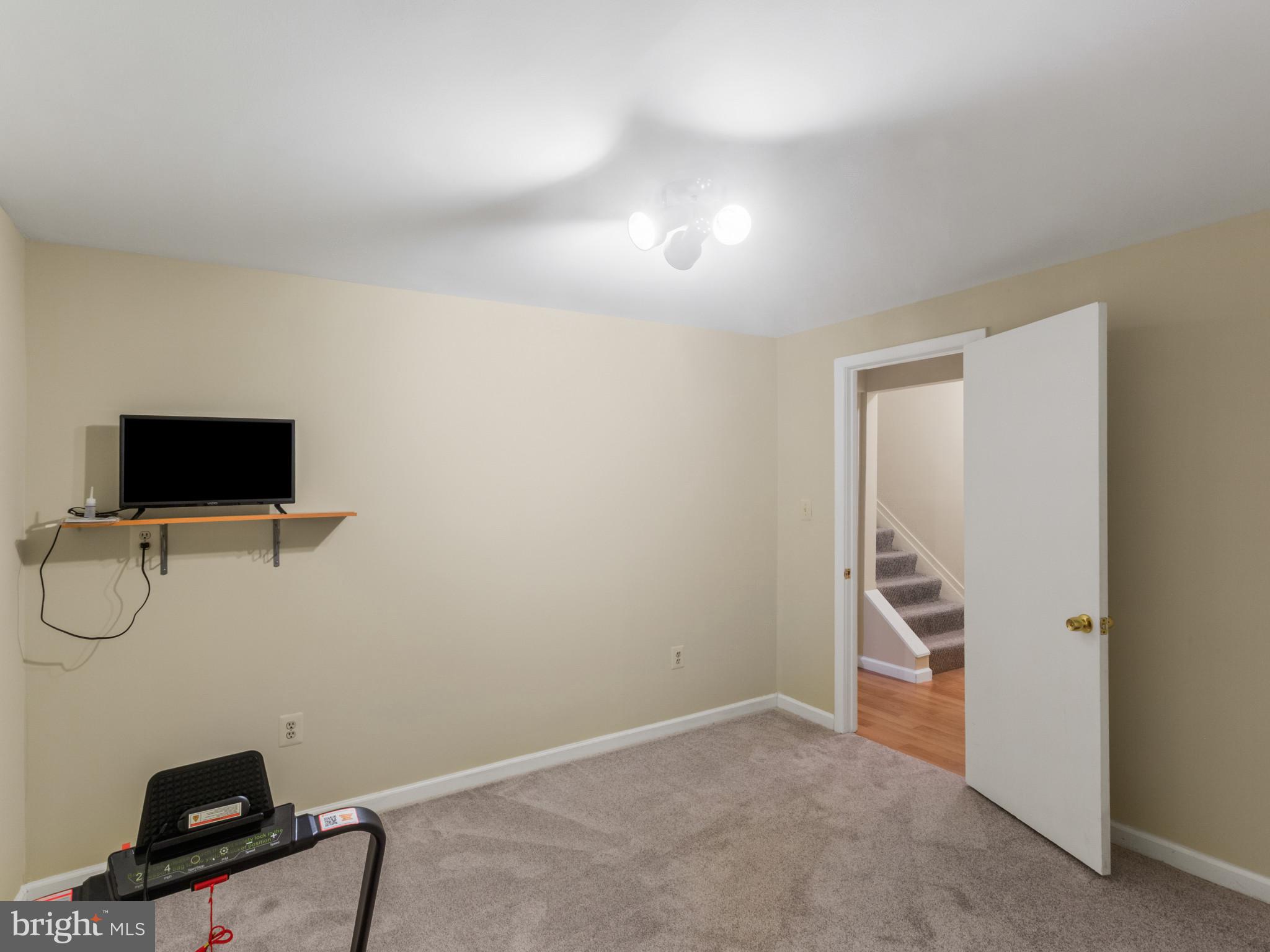 OAKLAND MILLS - Residential