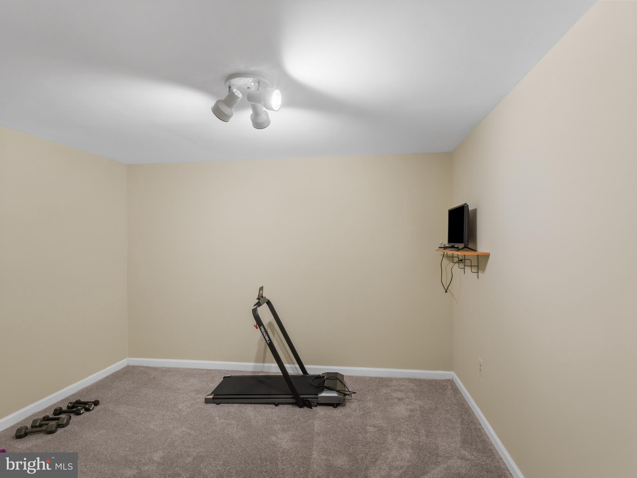 OAKLAND MILLS - Residential