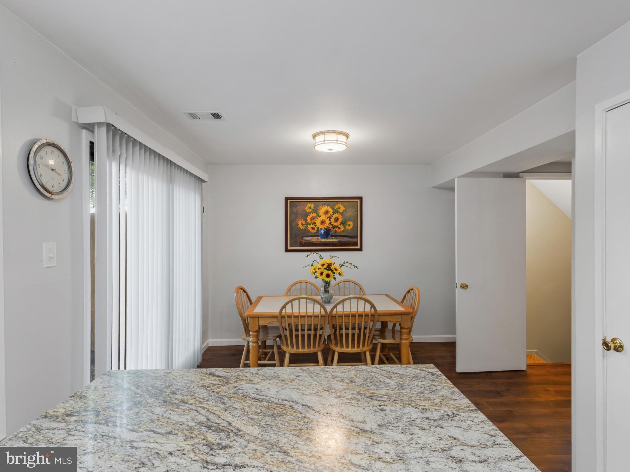 OAKLAND MILLS - Residential