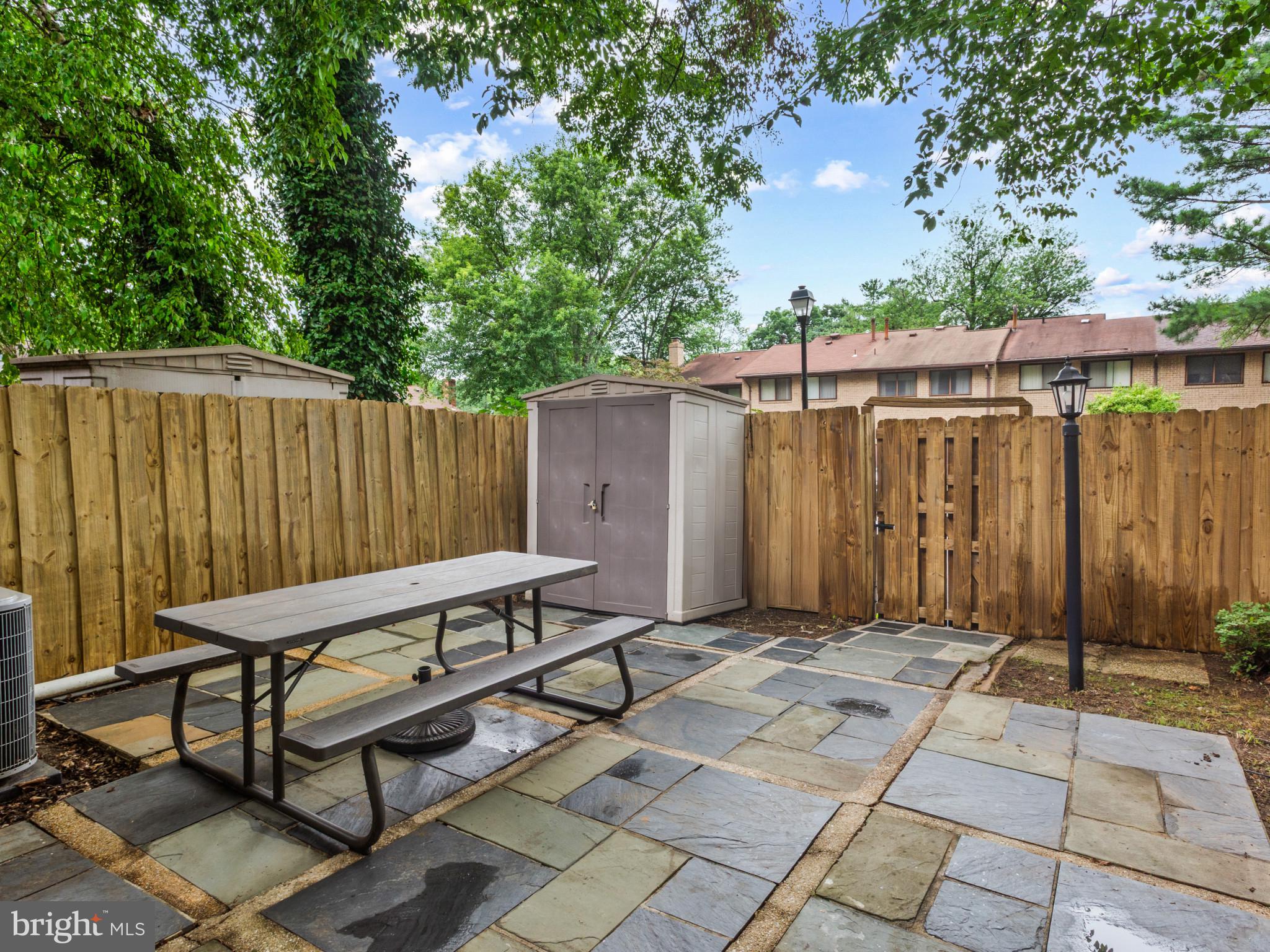 OAKLAND MILLS - Residential
