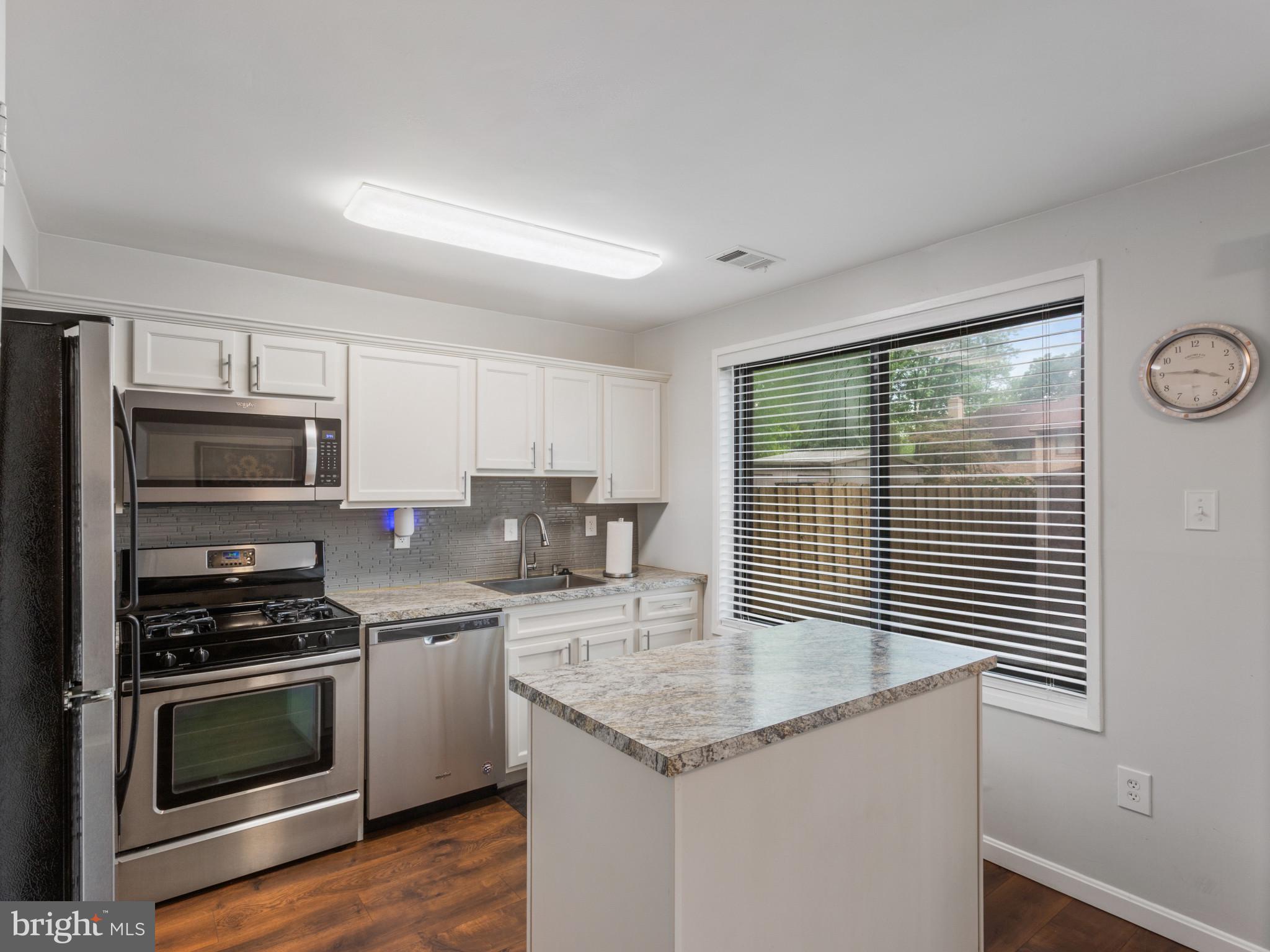 OAKLAND MILLS - Residential
