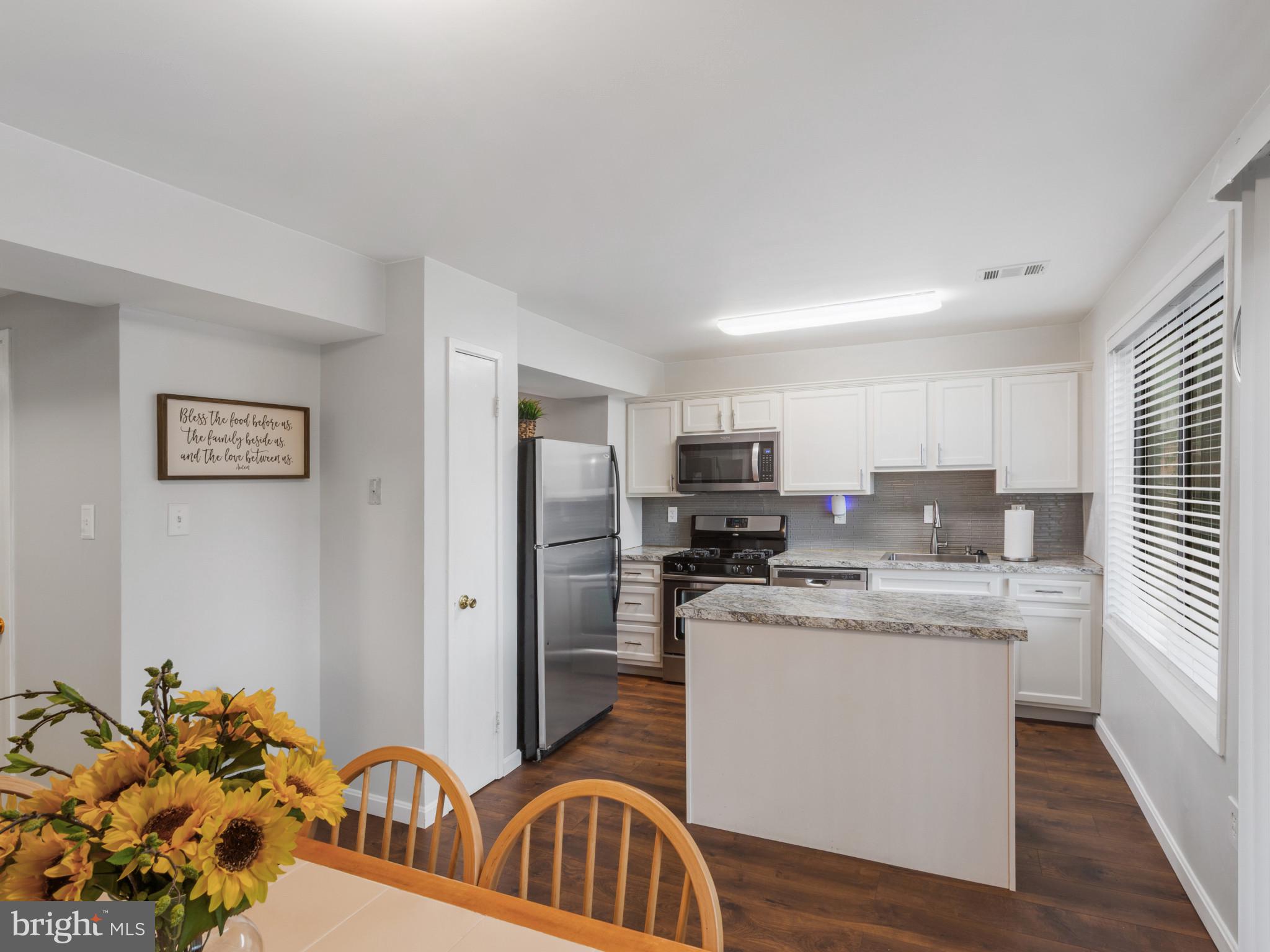 OAKLAND MILLS - Residential
