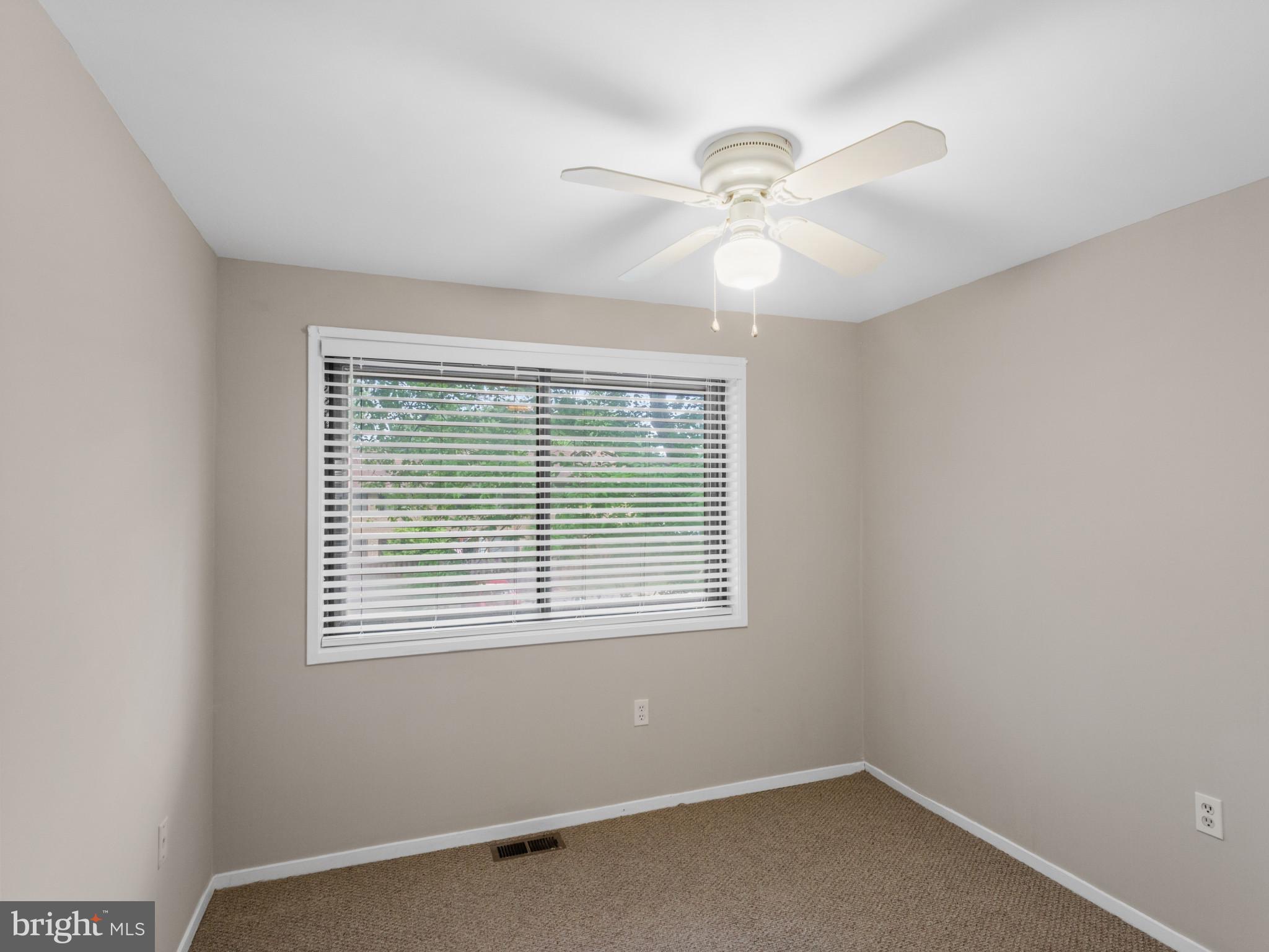 OAKLAND MILLS - Residential