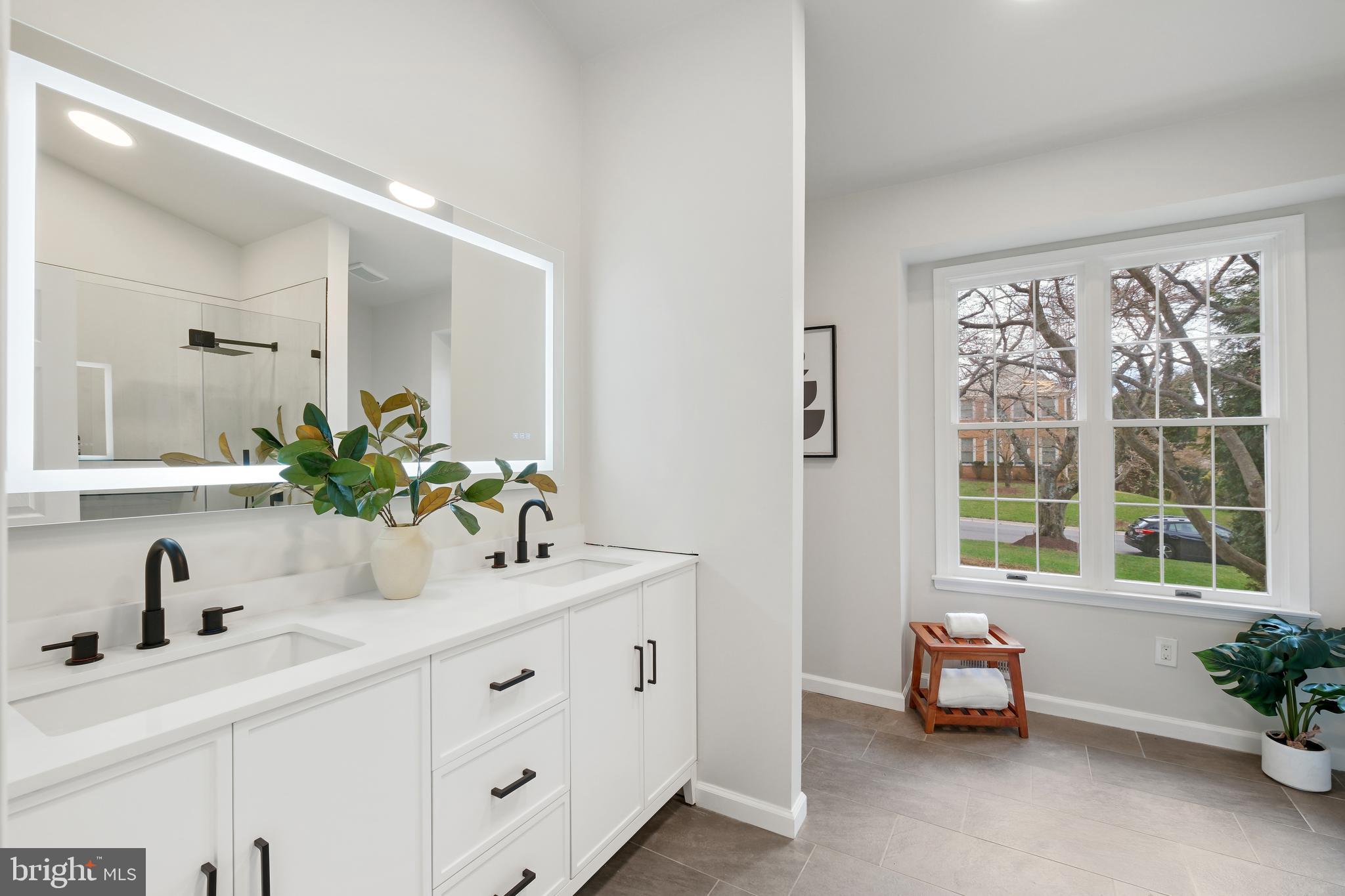 TIMBERLAWN - Residential
