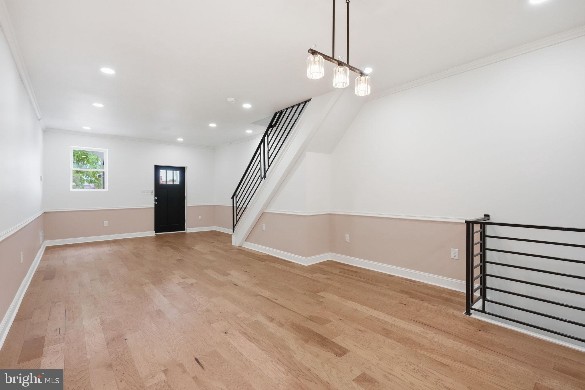 WEST OAK LANE - Residential