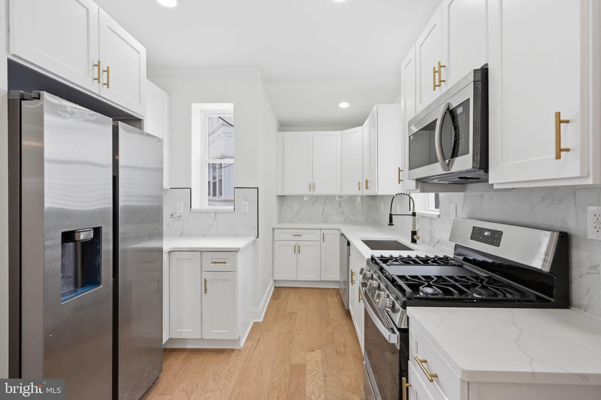 WEST OAK LANE - Residential