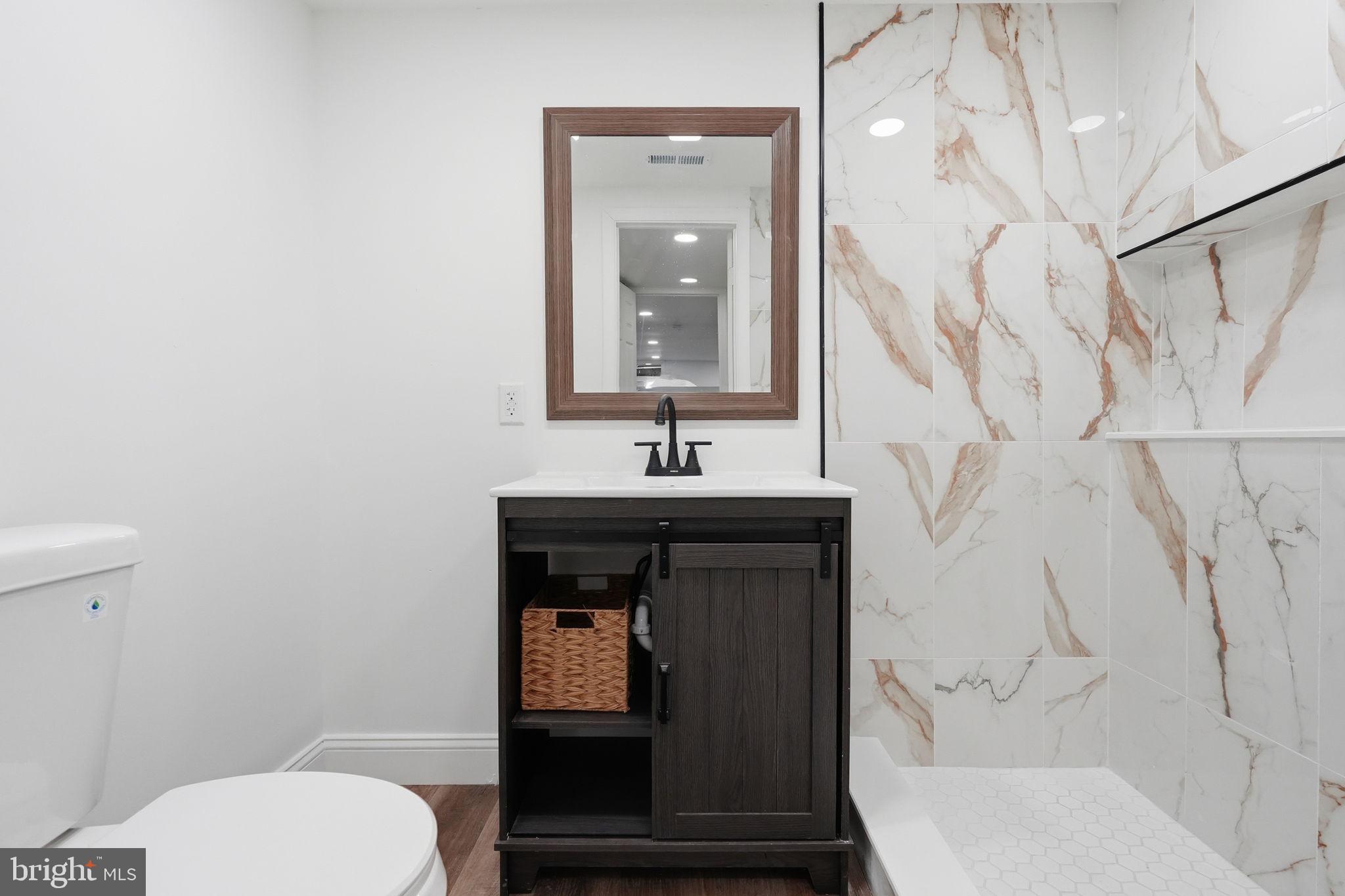 WEST OAK LANE - Residential