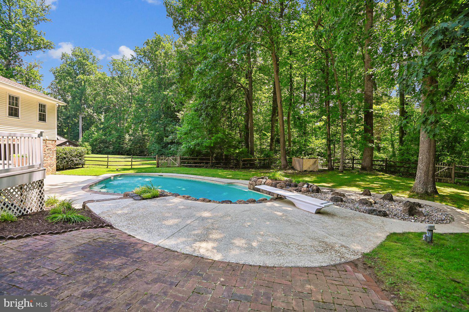 LAKE OF THE PINES - Residential