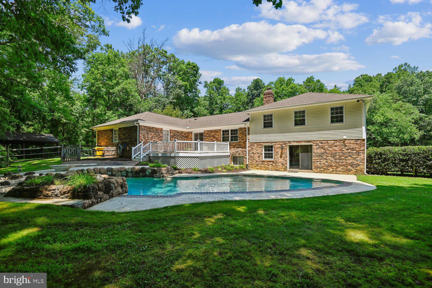 LAKE OF THE PINES - Residential