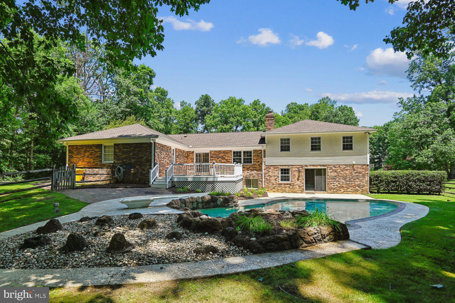 LAKE OF THE PINES - Residential