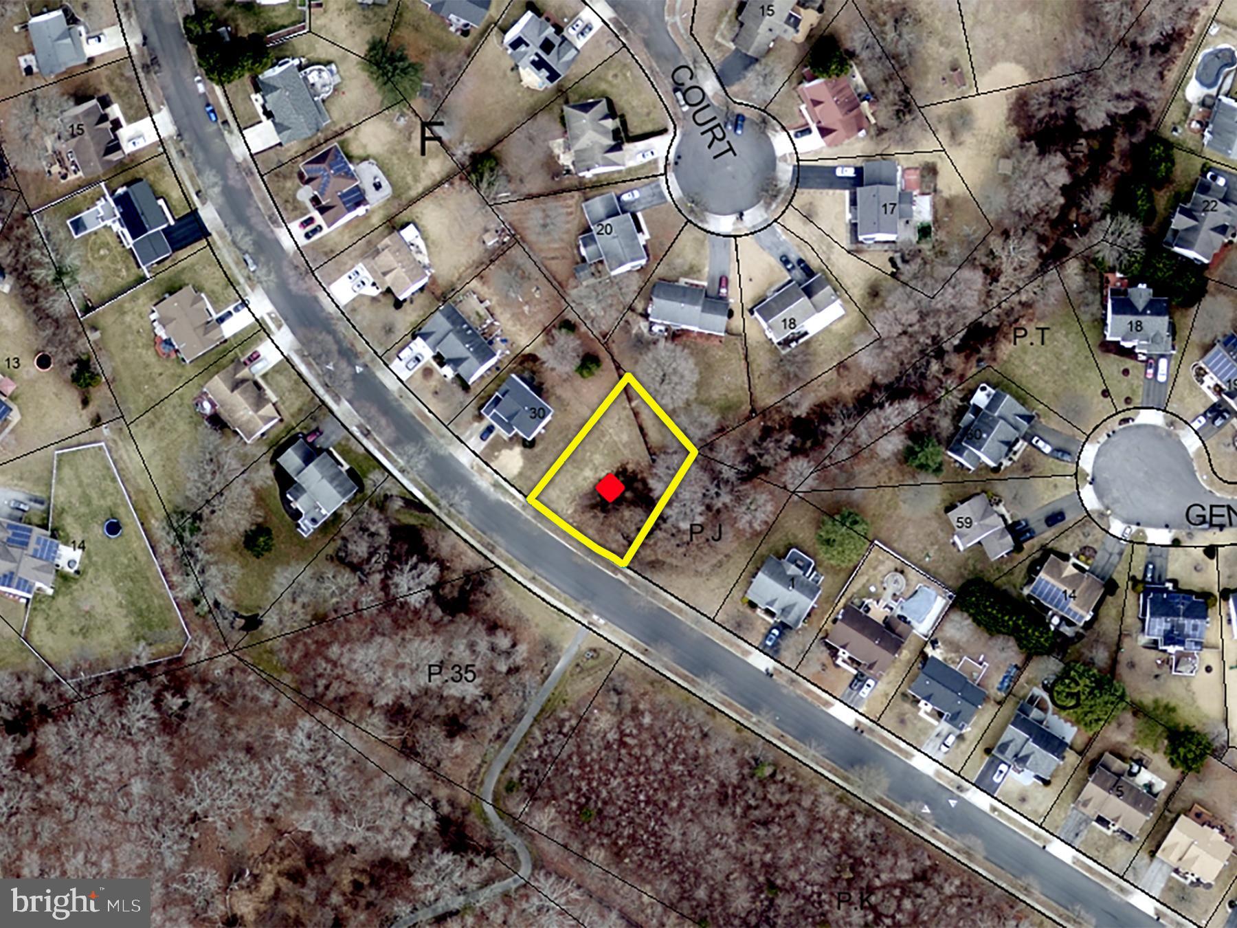 UPPER MARLBORO - Land