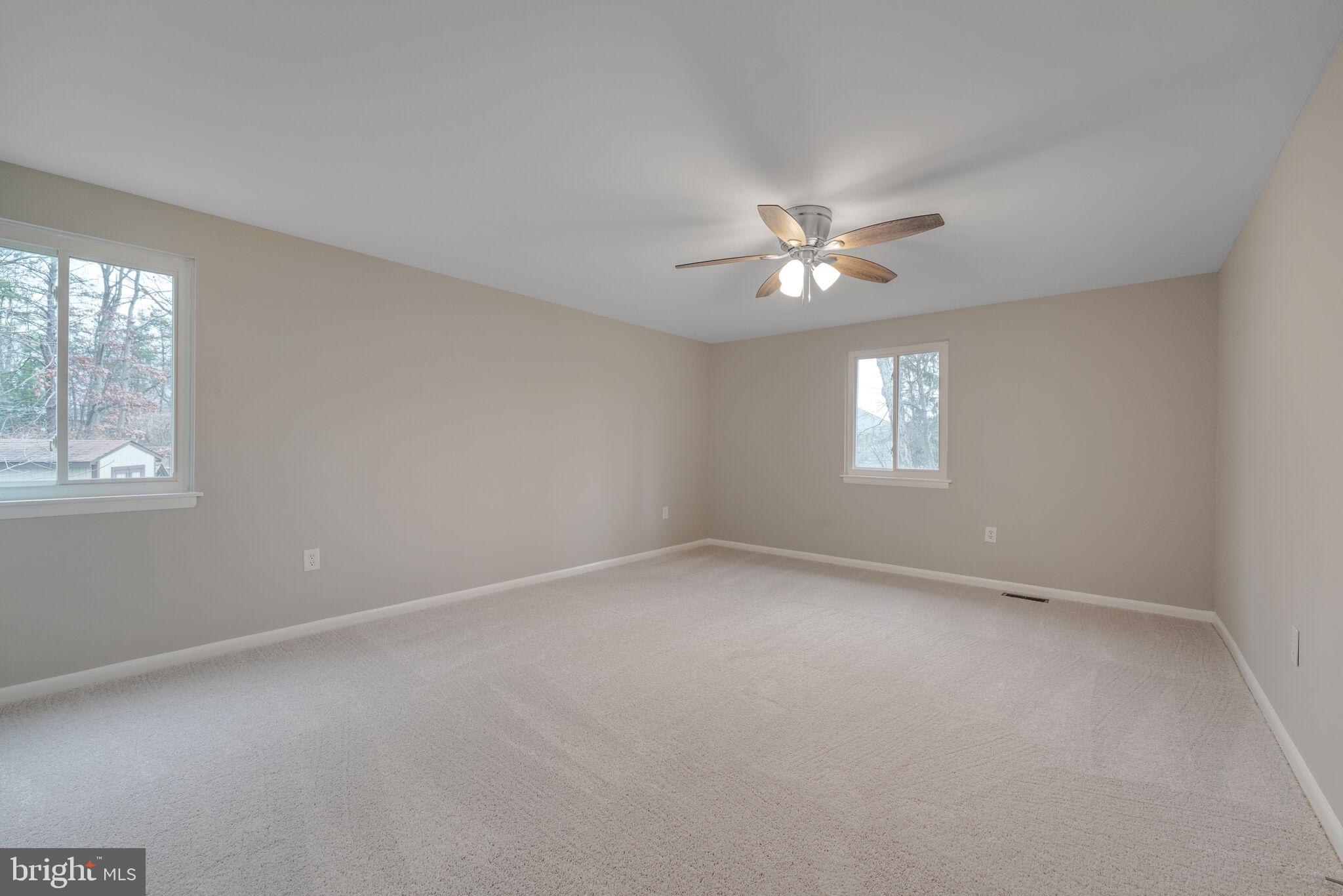 SOUTHERN GROVE - Residential