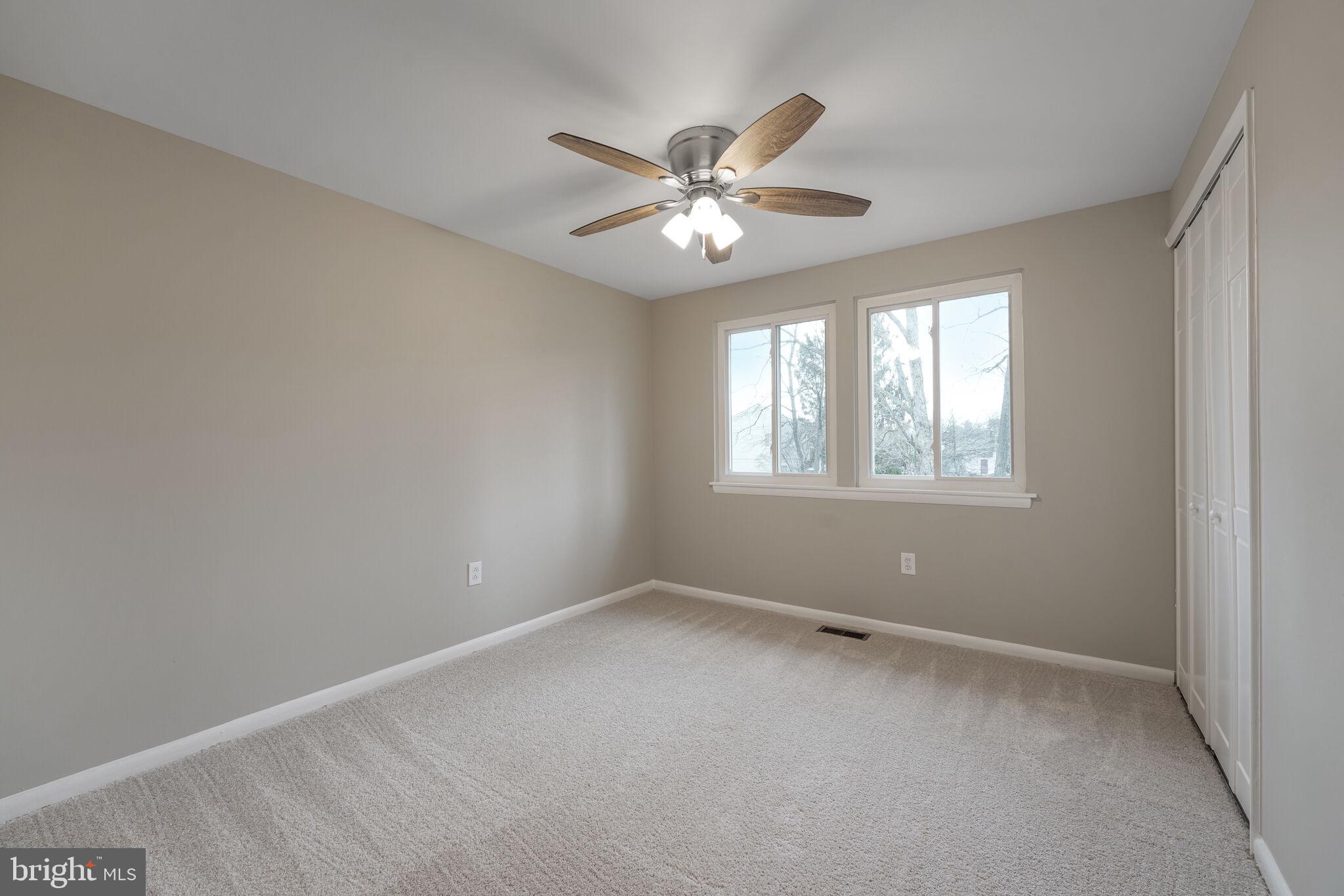SOUTHERN GROVE - Residential