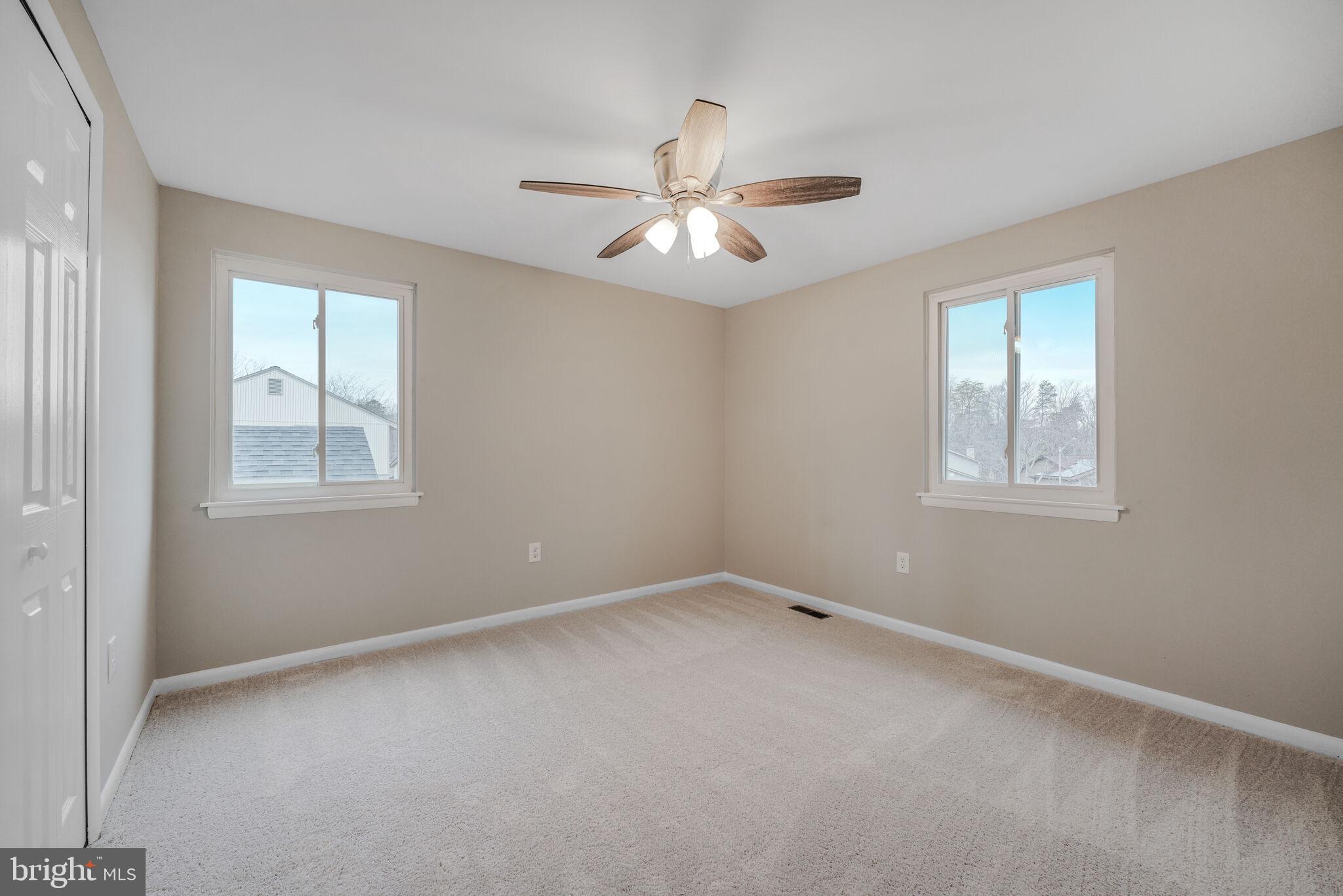 SOUTHERN GROVE - Residential