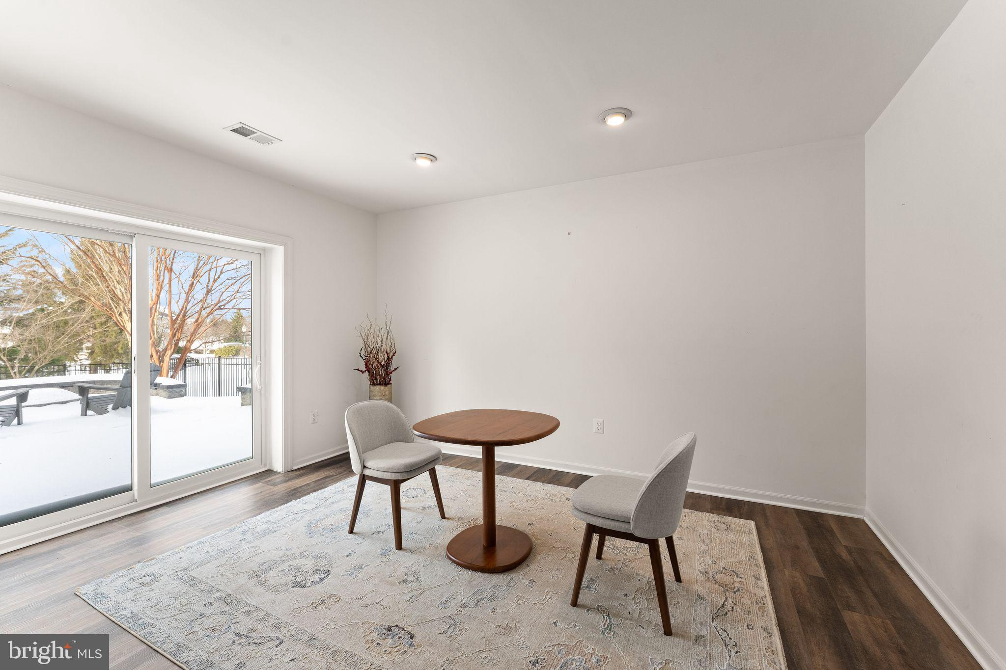 RIVER CREEK - Residential